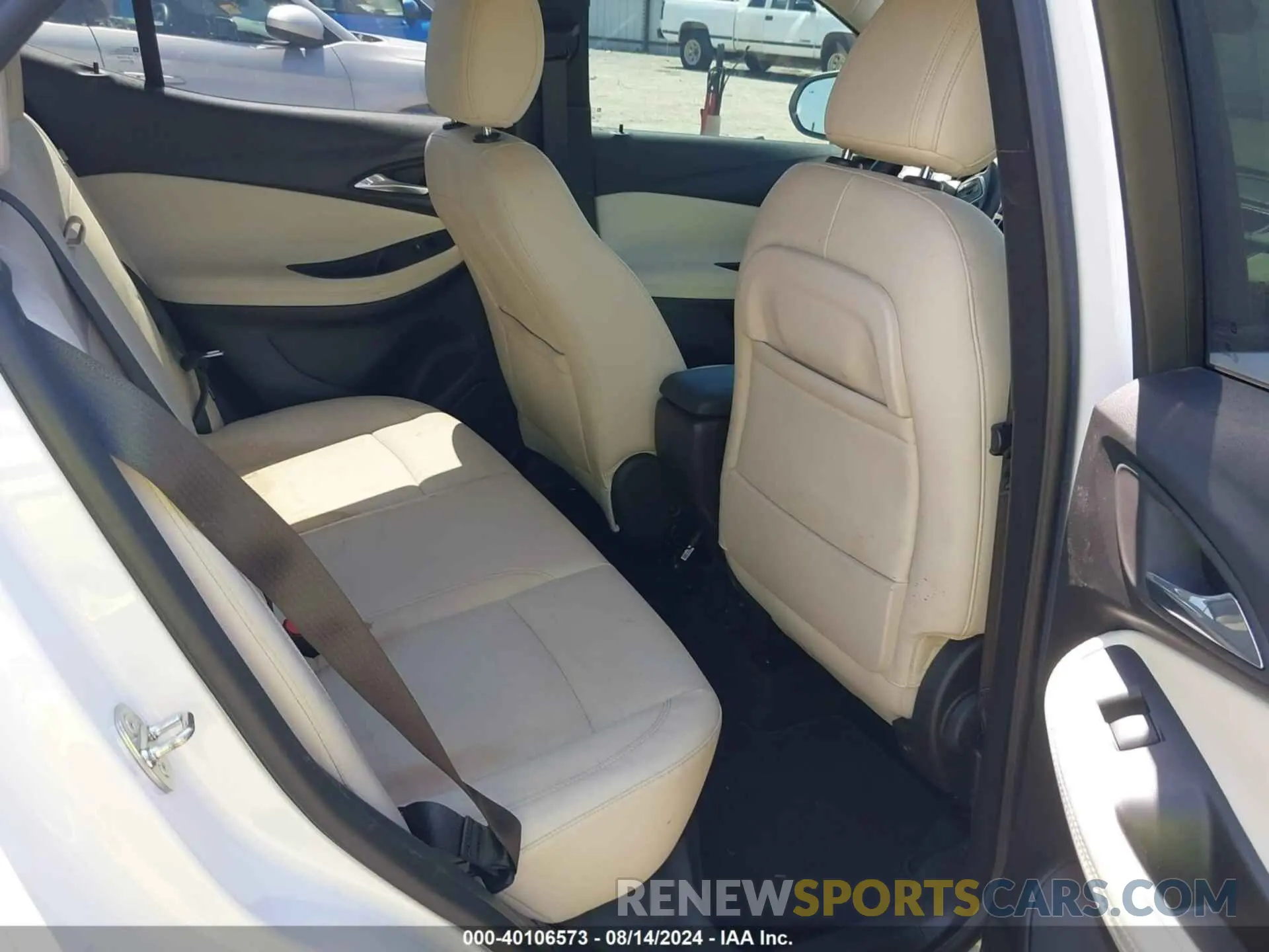 8 fotografías del automóvil dañado KL4MMDS20NB131723 BUICK ENCORE GX 2022