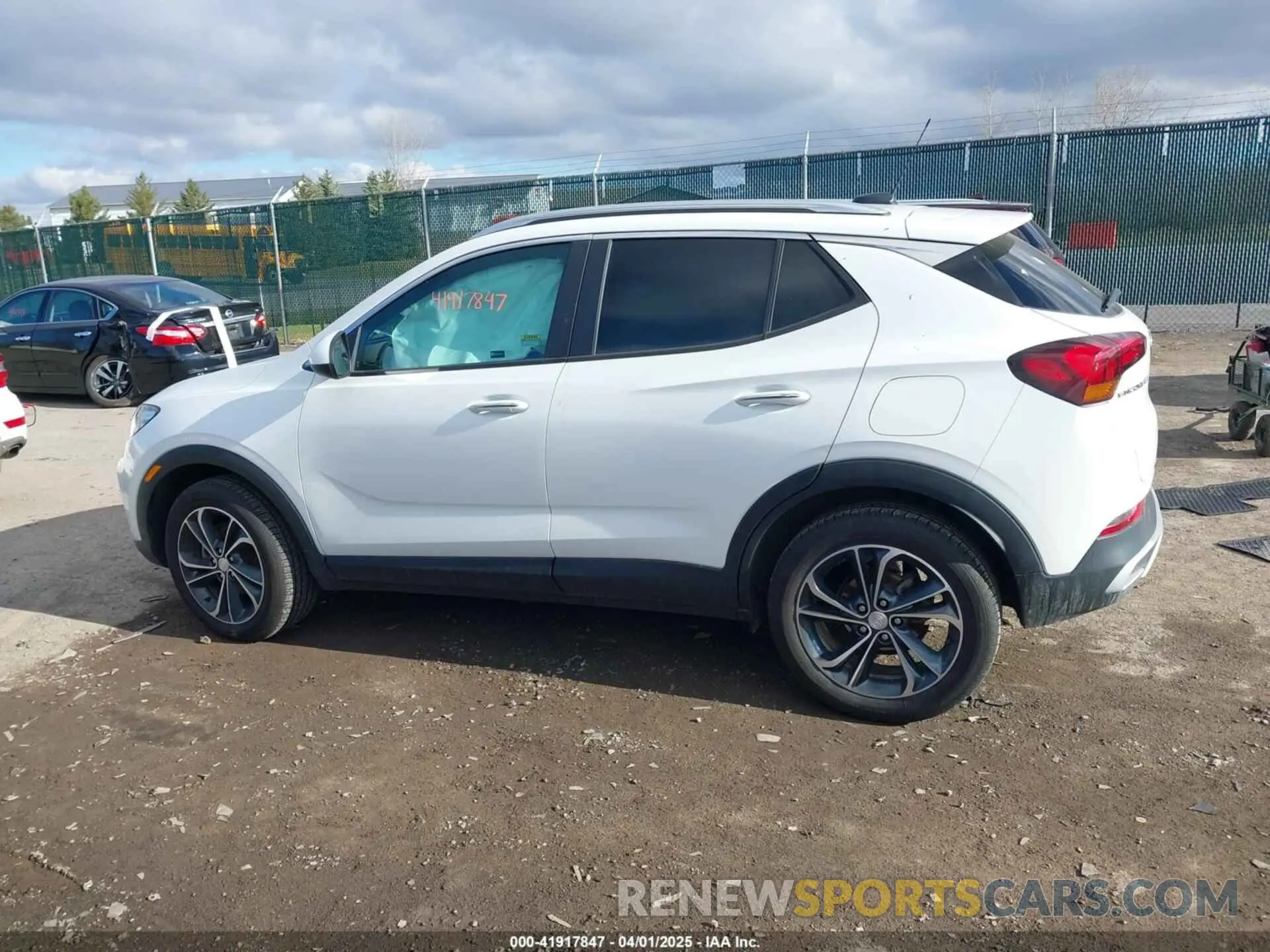 13 fotografías del automóvil dañado KL4MMDS25NB121334 BUICK ENCORE GX 2022