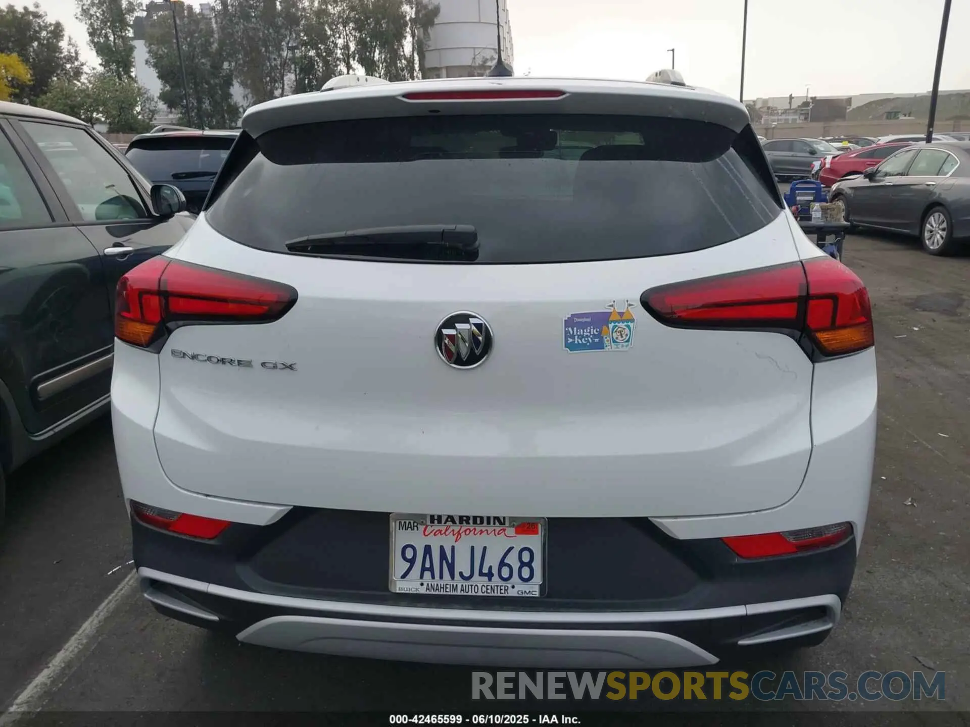 16 fotografías del automóvil dañado KL4MMDS26NB095858 BUICK ENCORE GX 2022