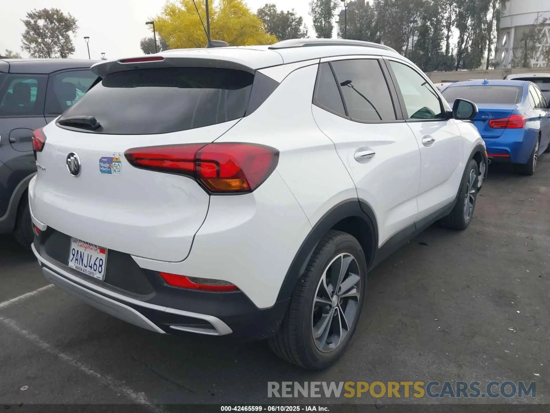 4 fotografías del automóvil dañado KL4MMDS26NB095858 BUICK ENCORE GX 2022
