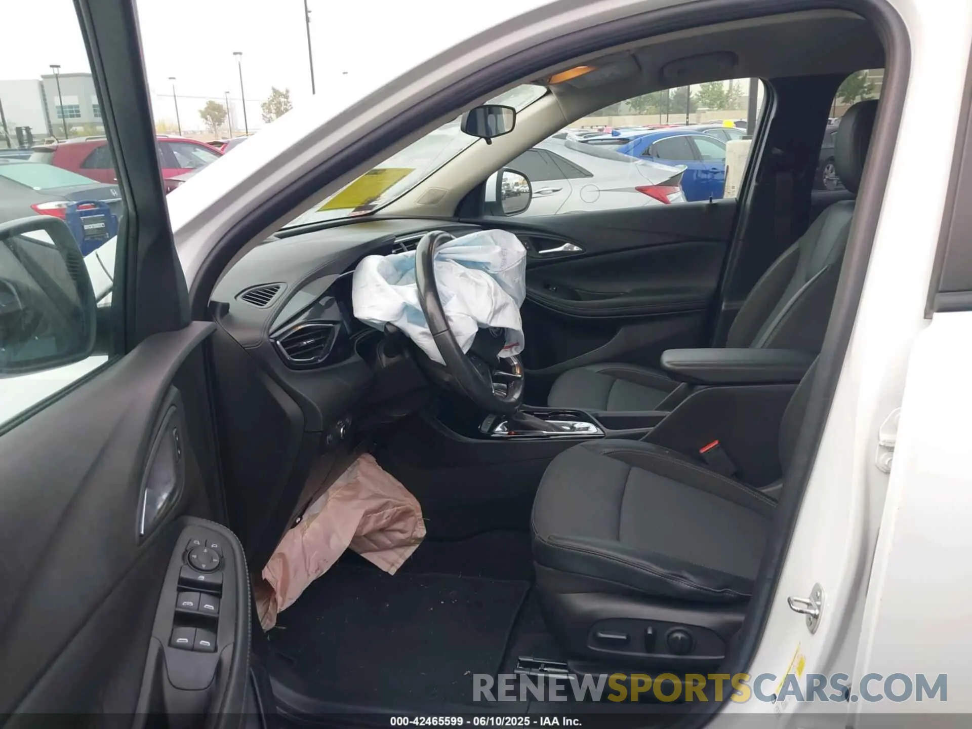 5 fotografías del automóvil dañado KL4MMDS26NB095858 BUICK ENCORE GX 2022