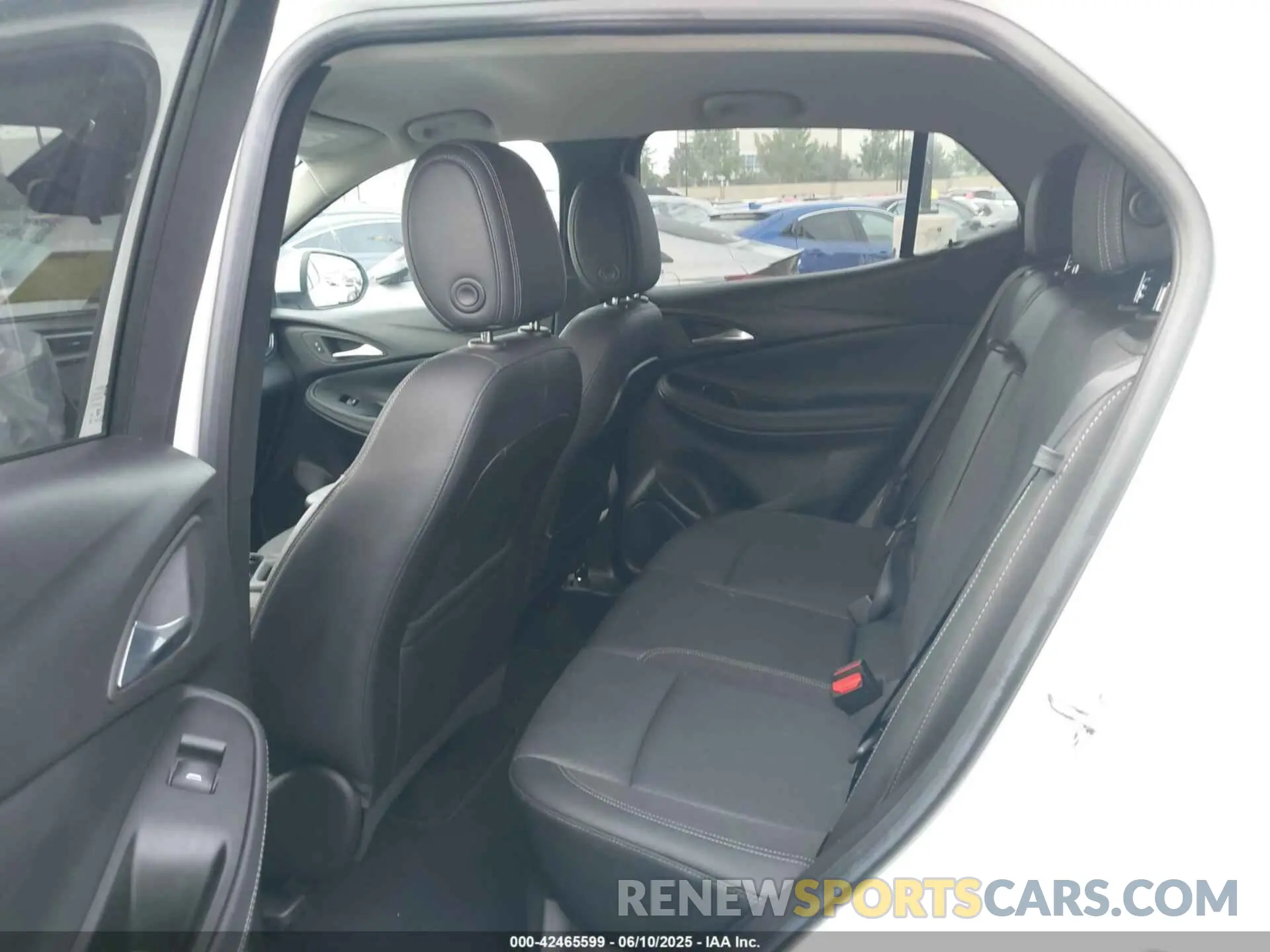 8 fotografías del automóvil dañado KL4MMDS26NB095858 BUICK ENCORE GX 2022