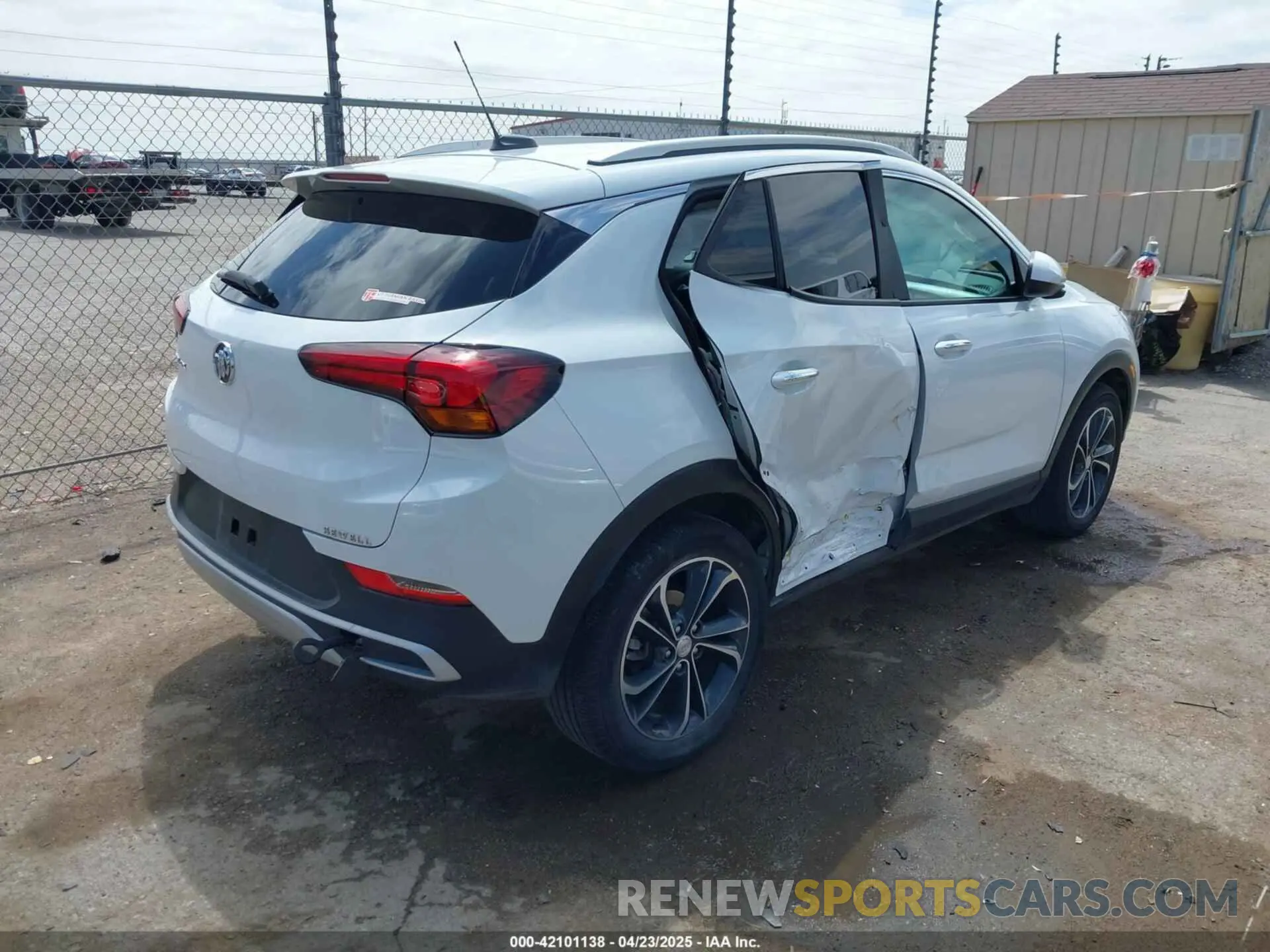 4 fotografías del automóvil dañado KL4MMDS28NB106259 BUICK ENCORE GX 2022