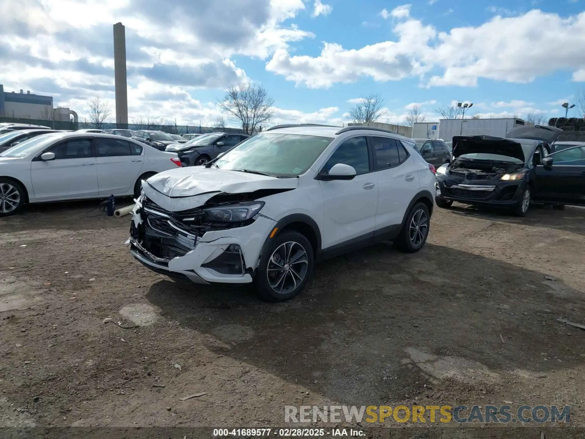 2 fotografías del automóvil dañado KL4MMDS29NB117352 BUICK ENCORE GX 2022