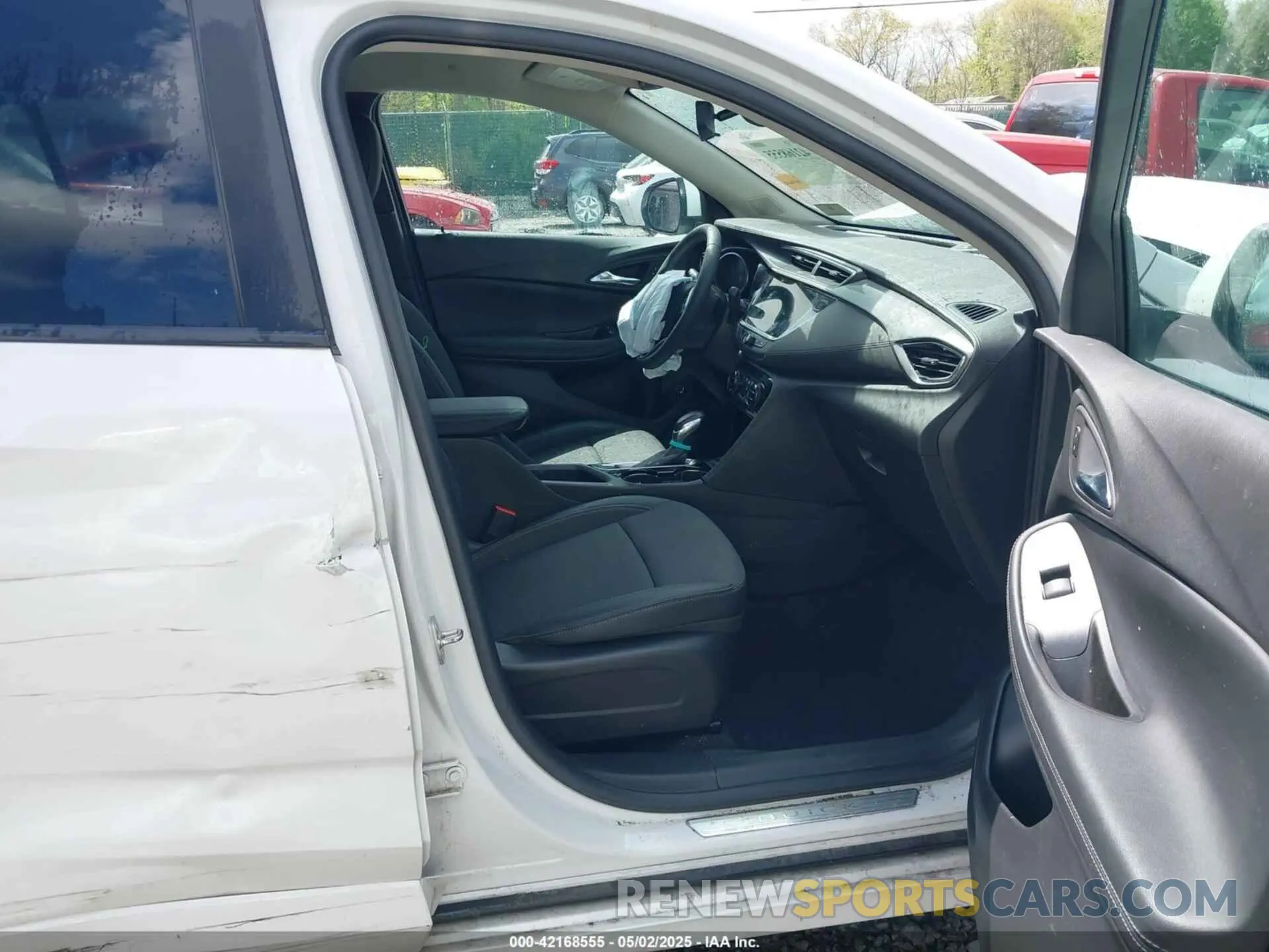 5 fotografías del automóvil dañado KL4MMDSL4NB140000 BUICK ENCORE GX 2022