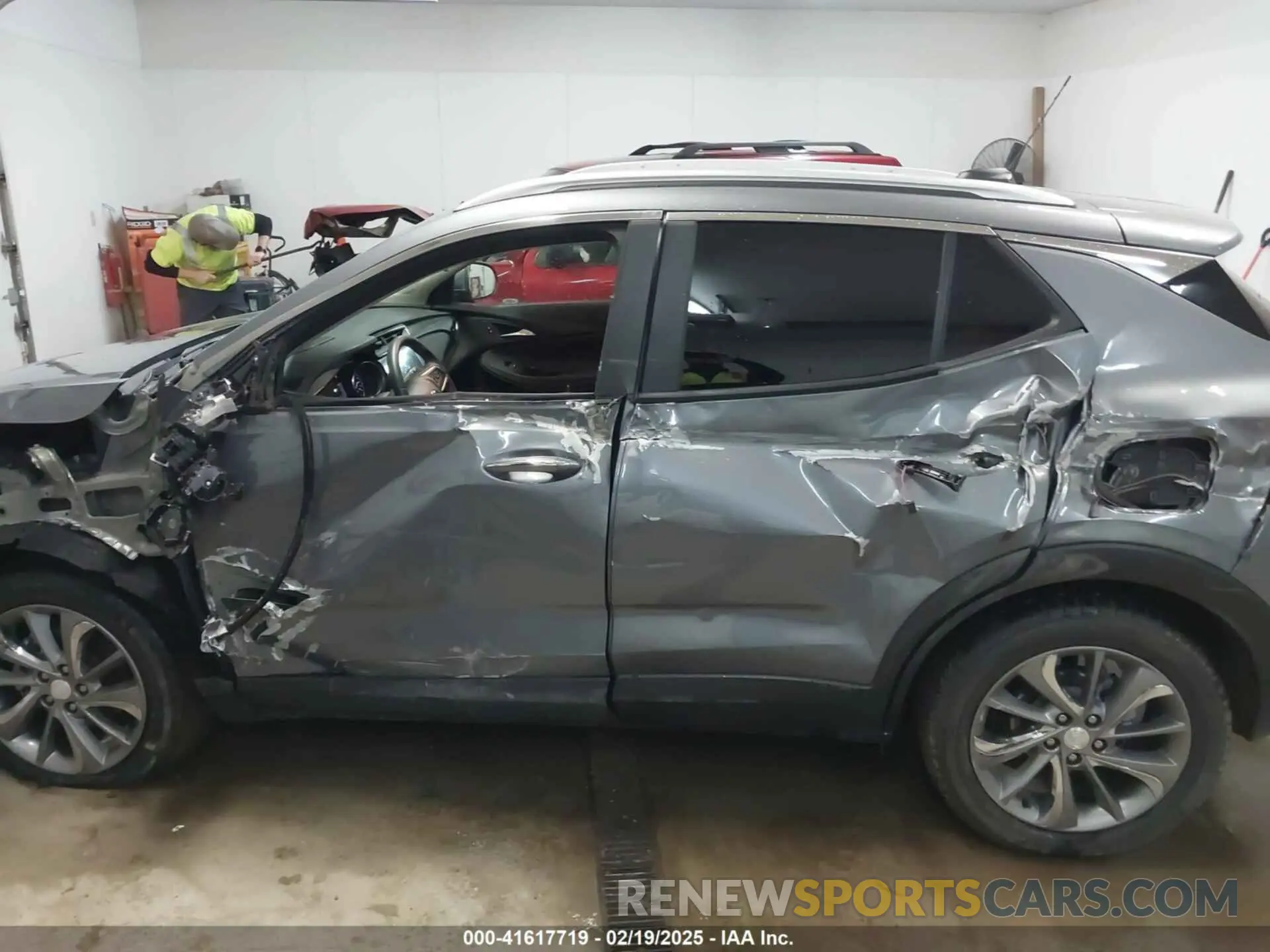 15 fotografías del automóvil dañado KL4MMDSLXNB046591 BUICK ENCORE GX 2022