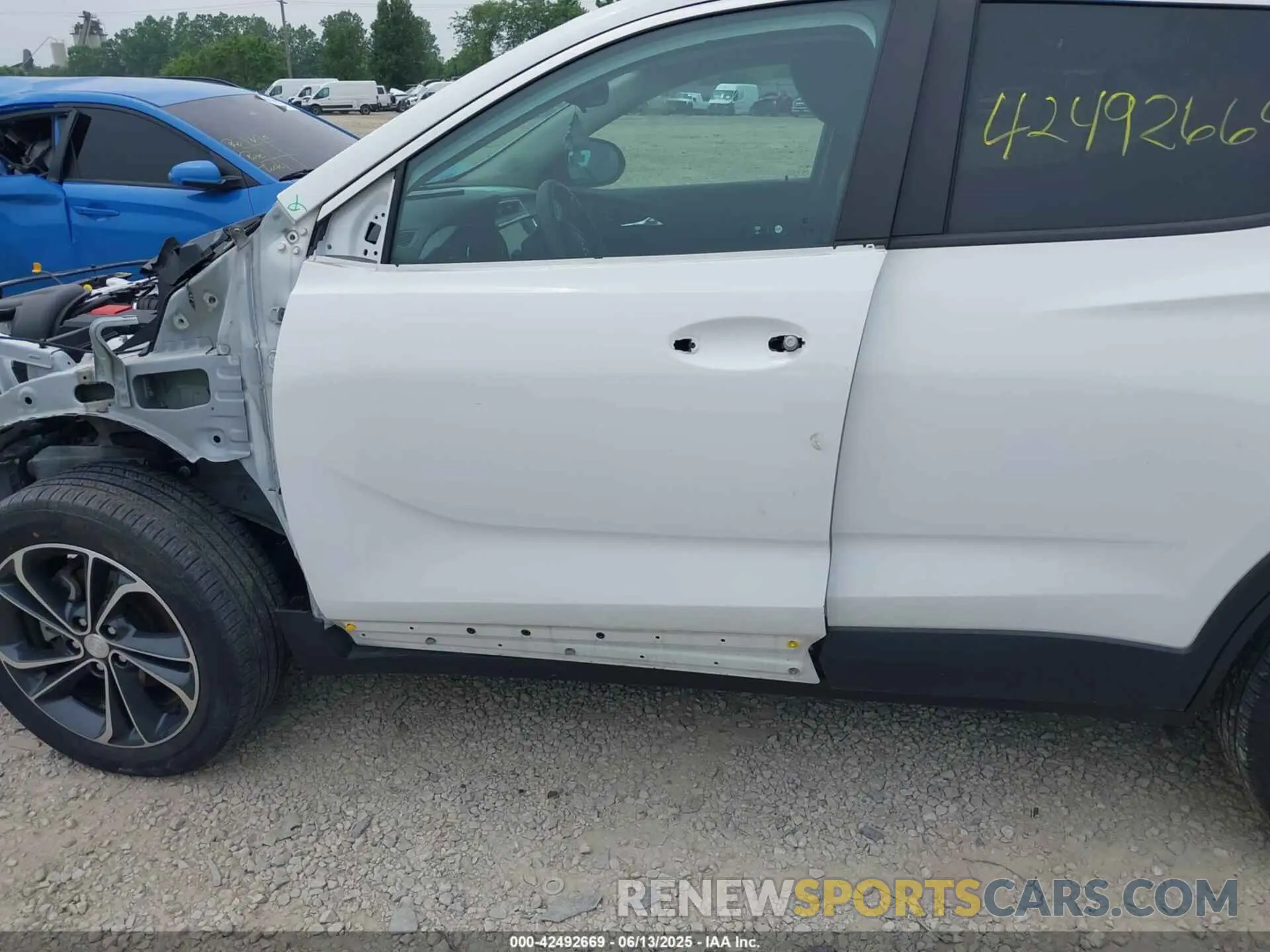 15 fotografías del automóvil dañado KL4MMESL1NB114332 BUICK ENCORE GX 2022