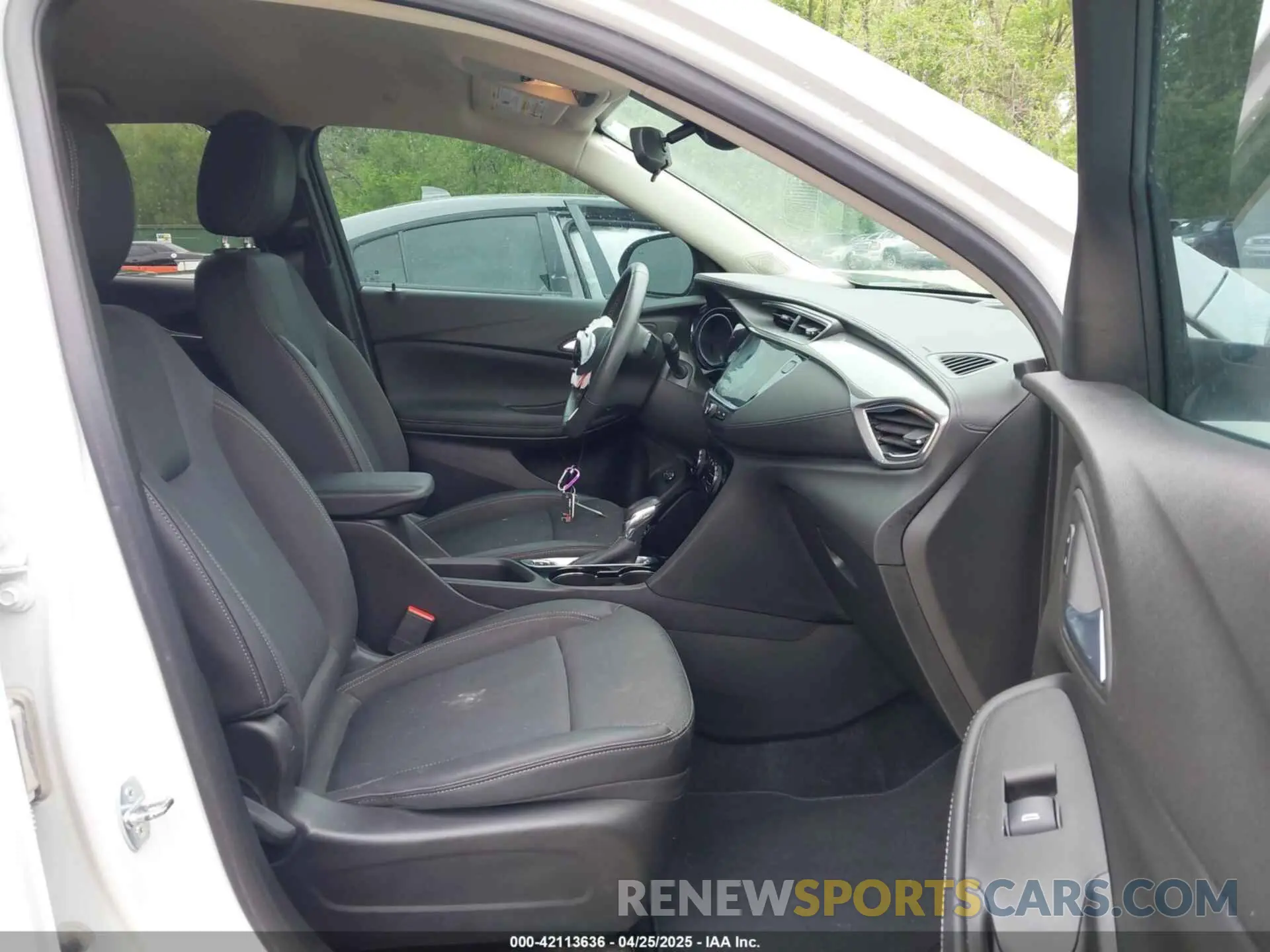 5 fotografías del automóvil dañado KL4MMESL4NB122084 BUICK ENCORE GX 2022