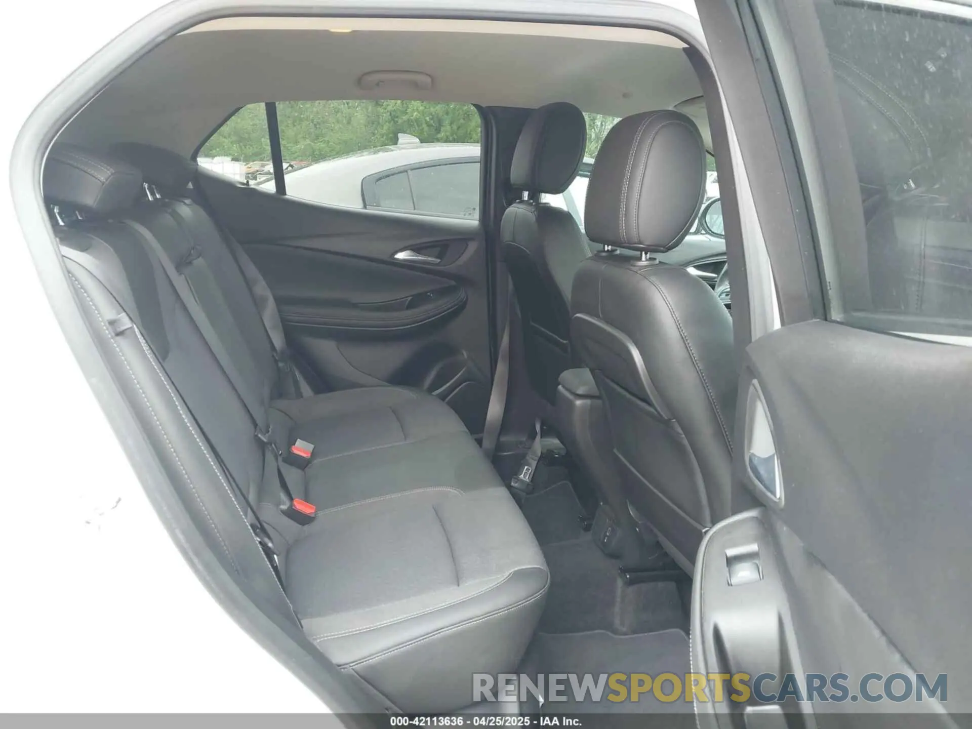 8 fotografías del automóvil dañado KL4MMESL4NB122084 BUICK ENCORE GX 2022