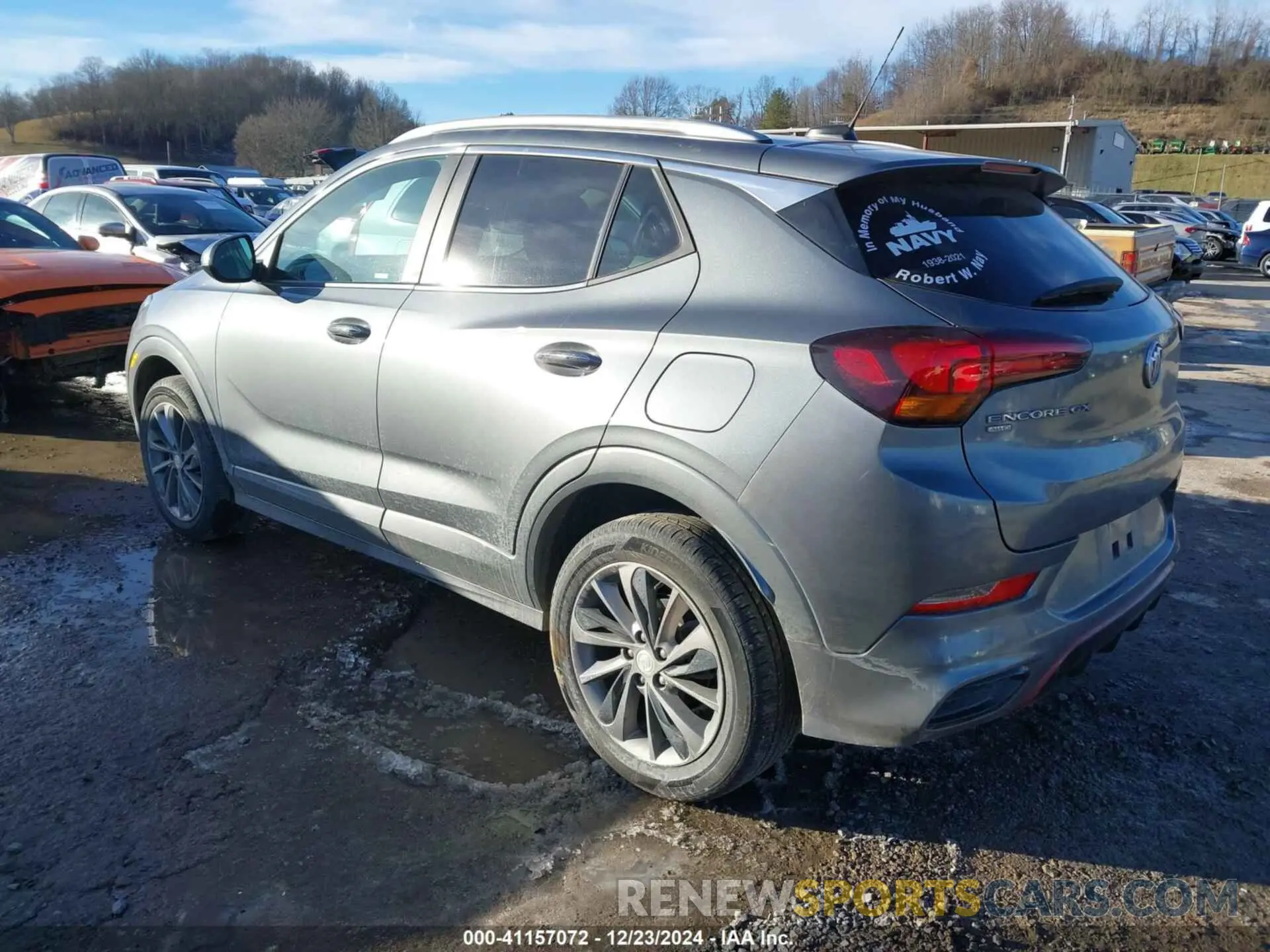 3 fotografías del automóvil dañado KL4MMESL5NB009681 BUICK ENCORE GX 2022
