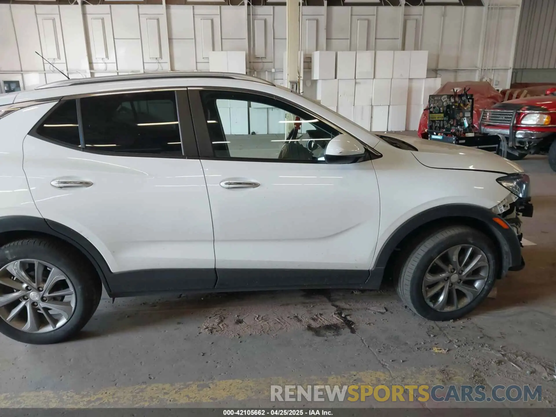 14 fotografías del automóvil dañado KL4MMESL9NB011479 BUICK ENCORE GX 2022