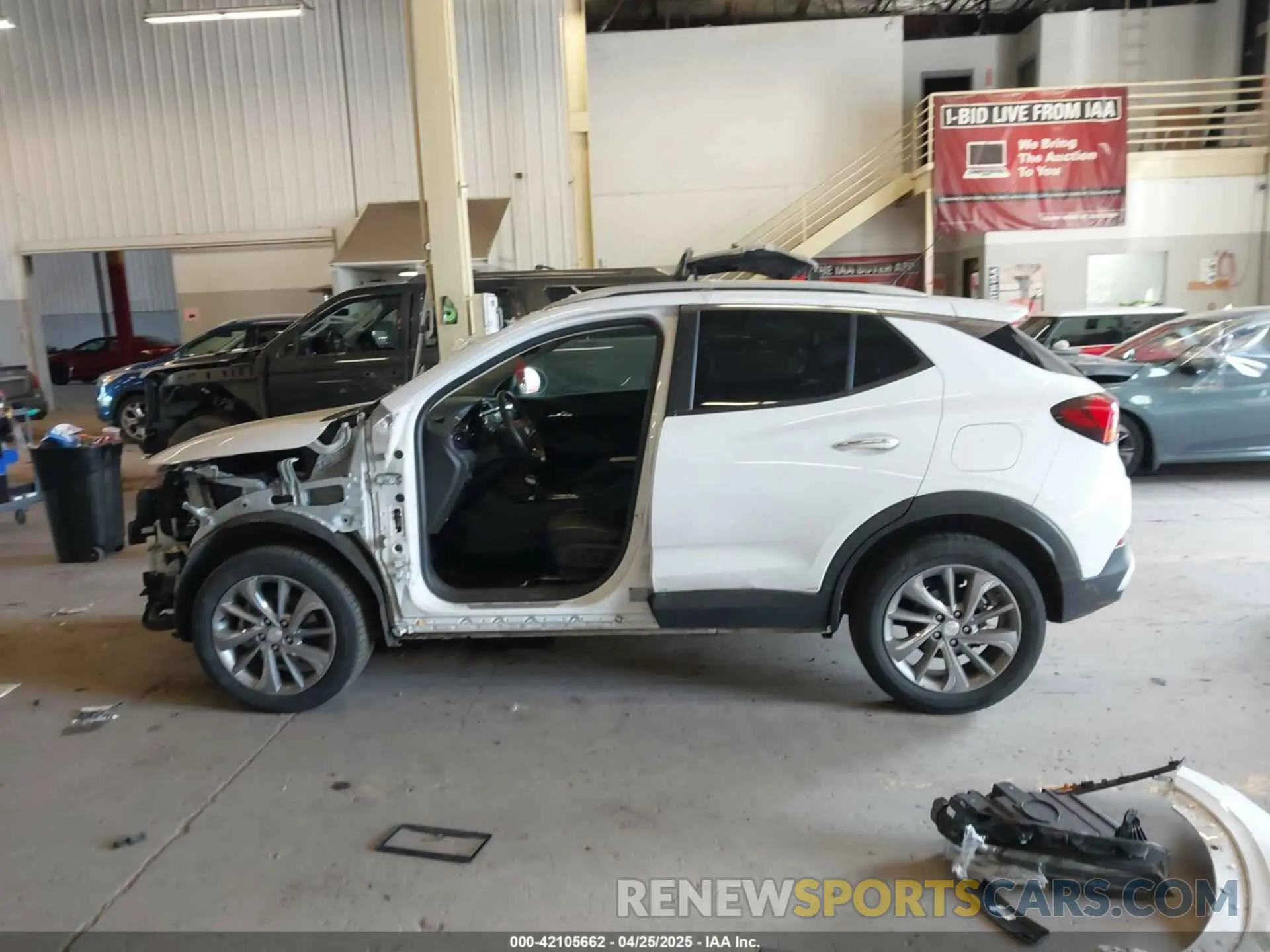 15 fotografías del automóvil dañado KL4MMESL9NB011479 BUICK ENCORE GX 2022