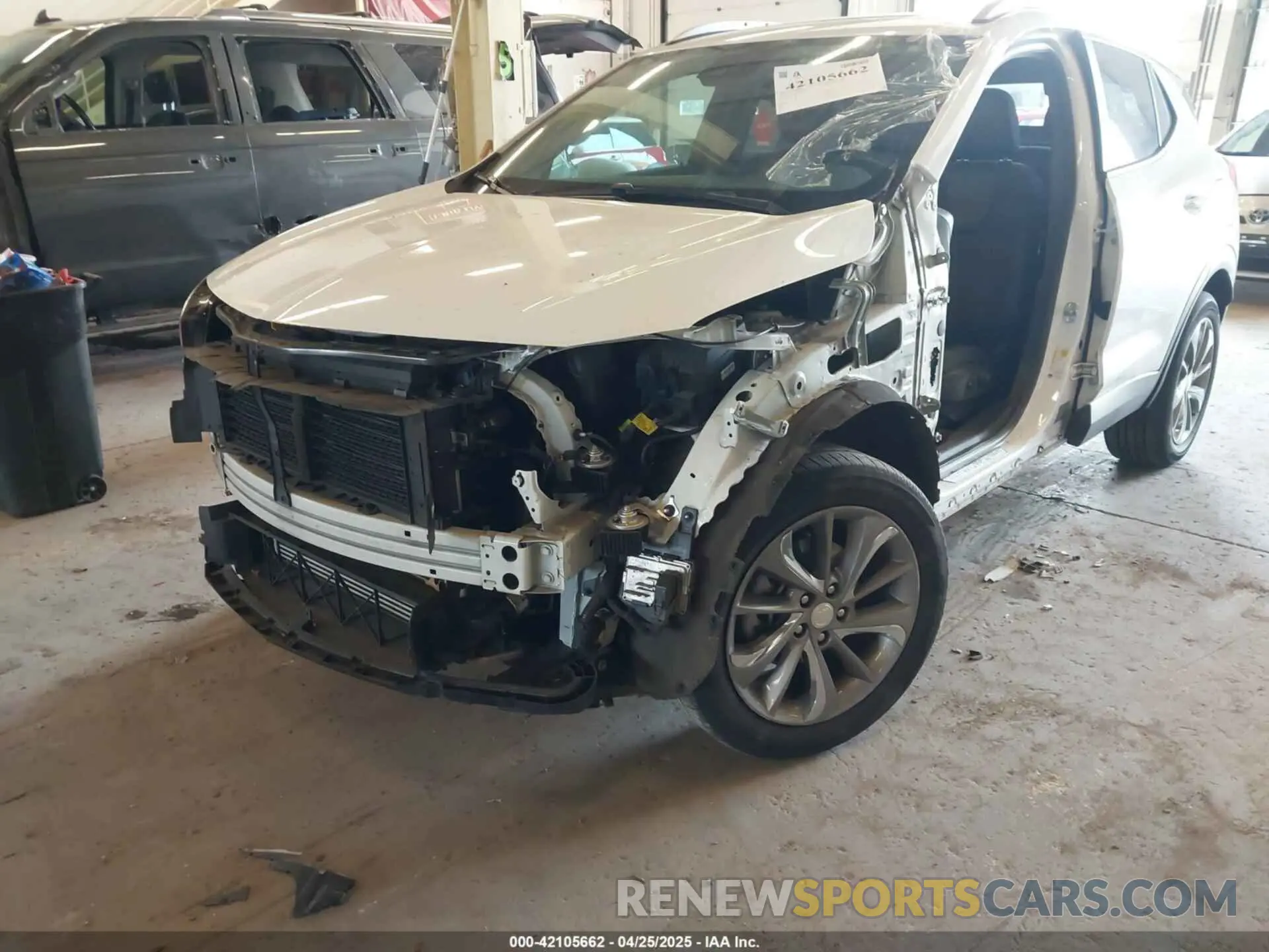 18 fotografías del automóvil dañado KL4MMESL9NB011479 BUICK ENCORE GX 2022