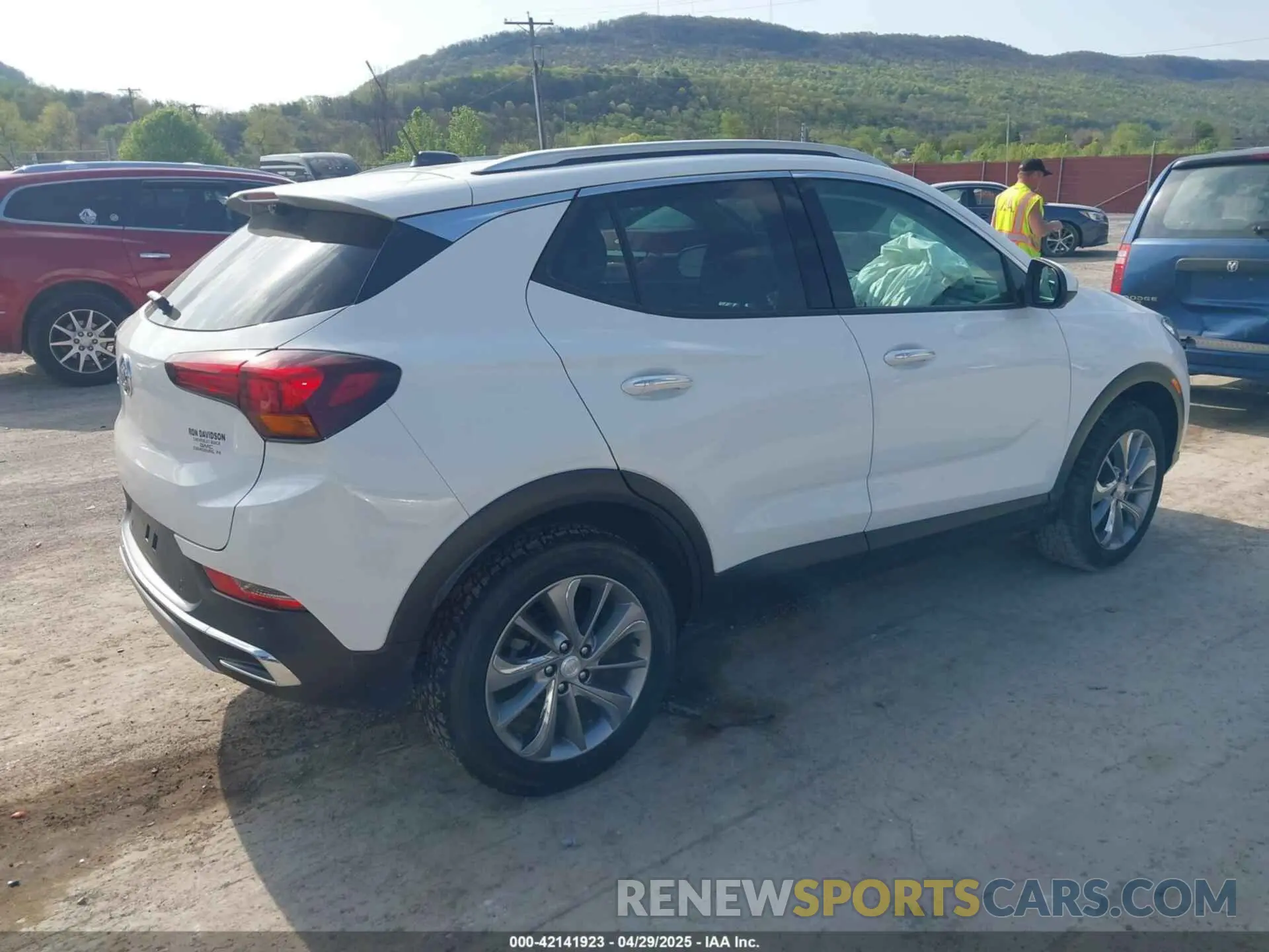 4 fotografías del automóvil dañado KL4MMGSL8NB136727 BUICK ENCORE GX 2022