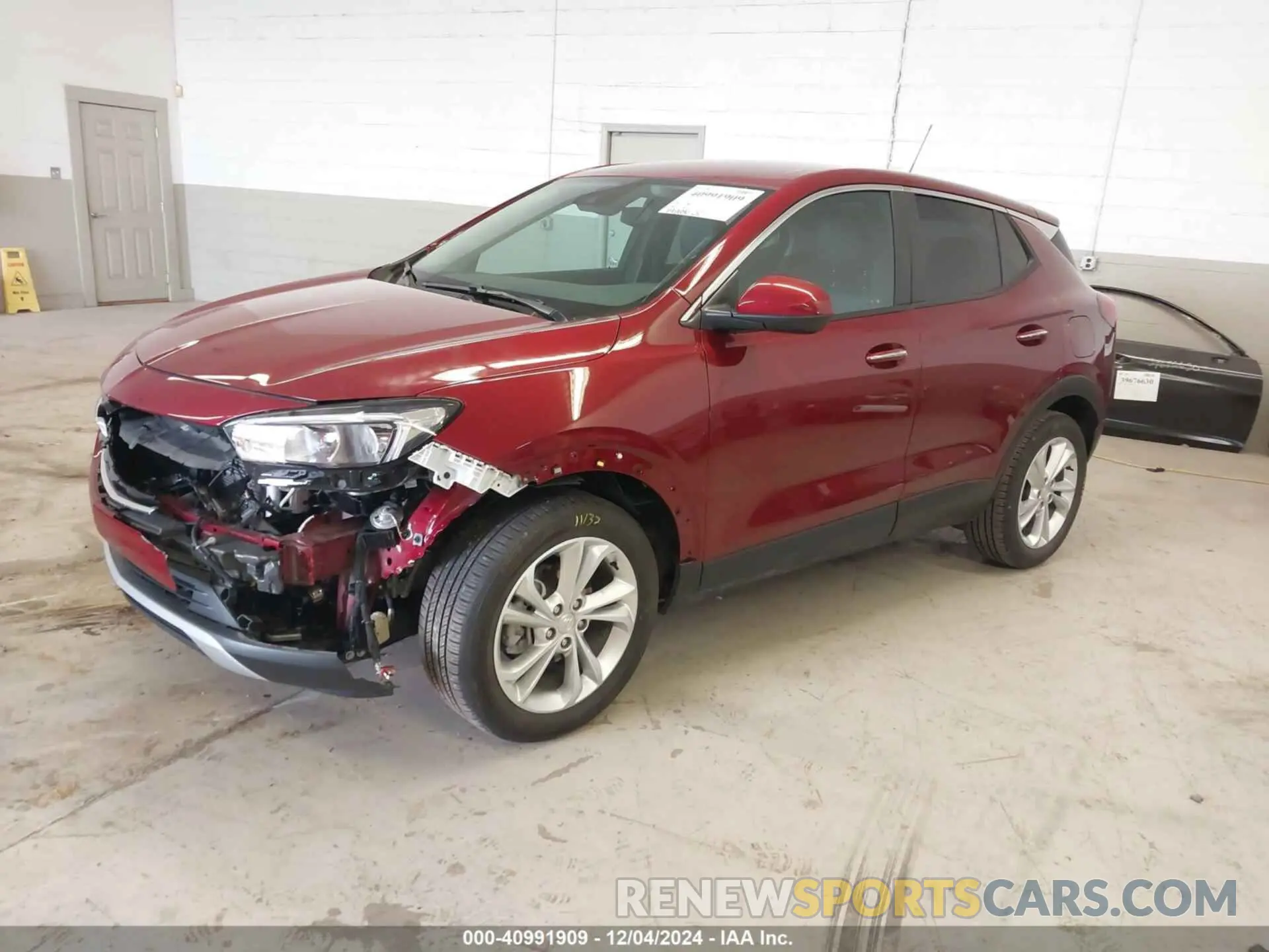 2 fotografías del automóvil dañado KL4MMBS20PB101449 BUICK ENCORE GX 2023