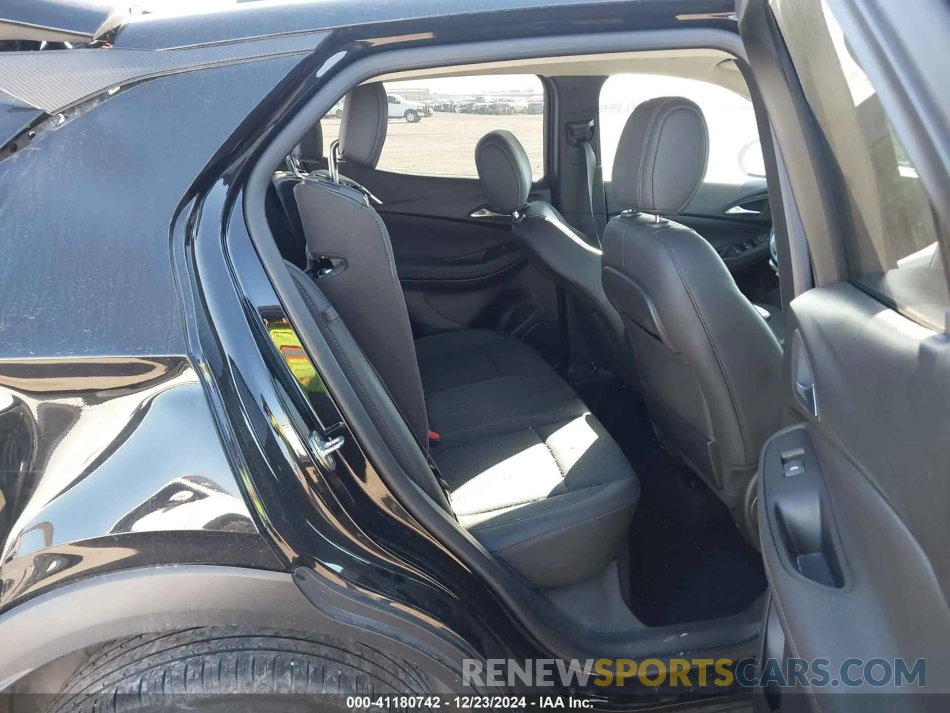 8 fotografías del automóvil dañado KL4MMBS20PB105971 BUICK ENCORE GX 2023