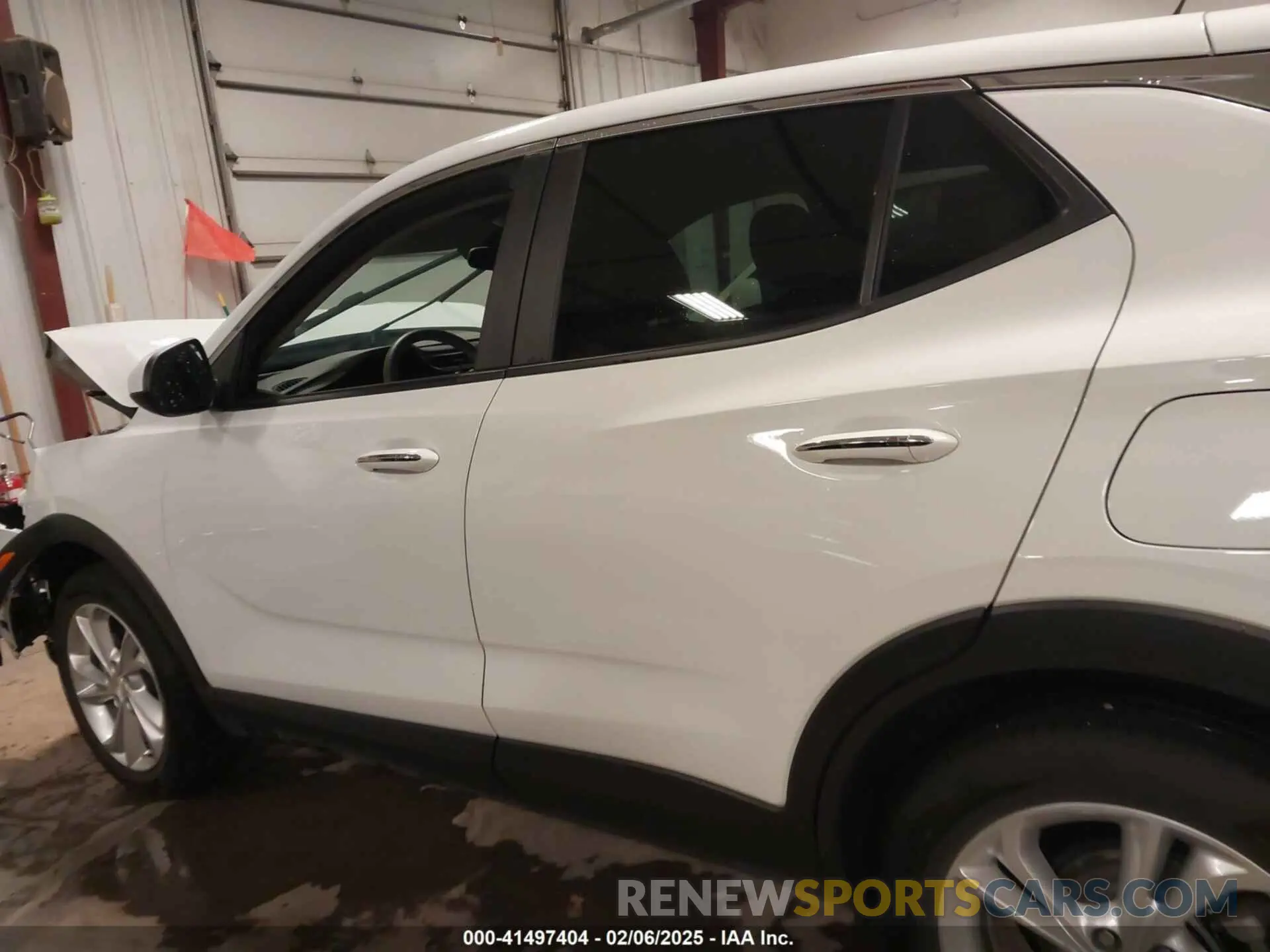 14 fotografías del automóvil dañado KL4MMBS23PB032367 BUICK ENCORE GX 2023