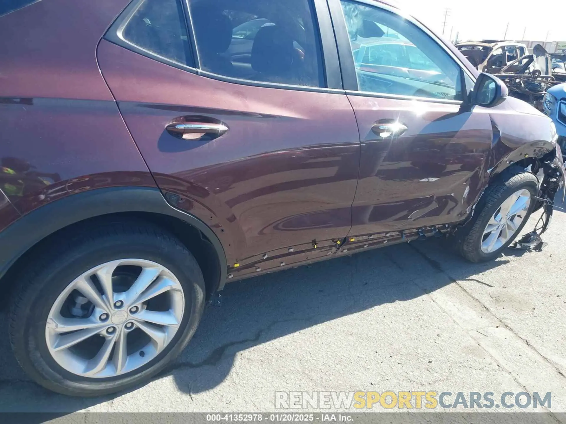 18 fotografías del automóvil dañado KL4MMBS25PB099410 BUICK ENCORE GX 2023