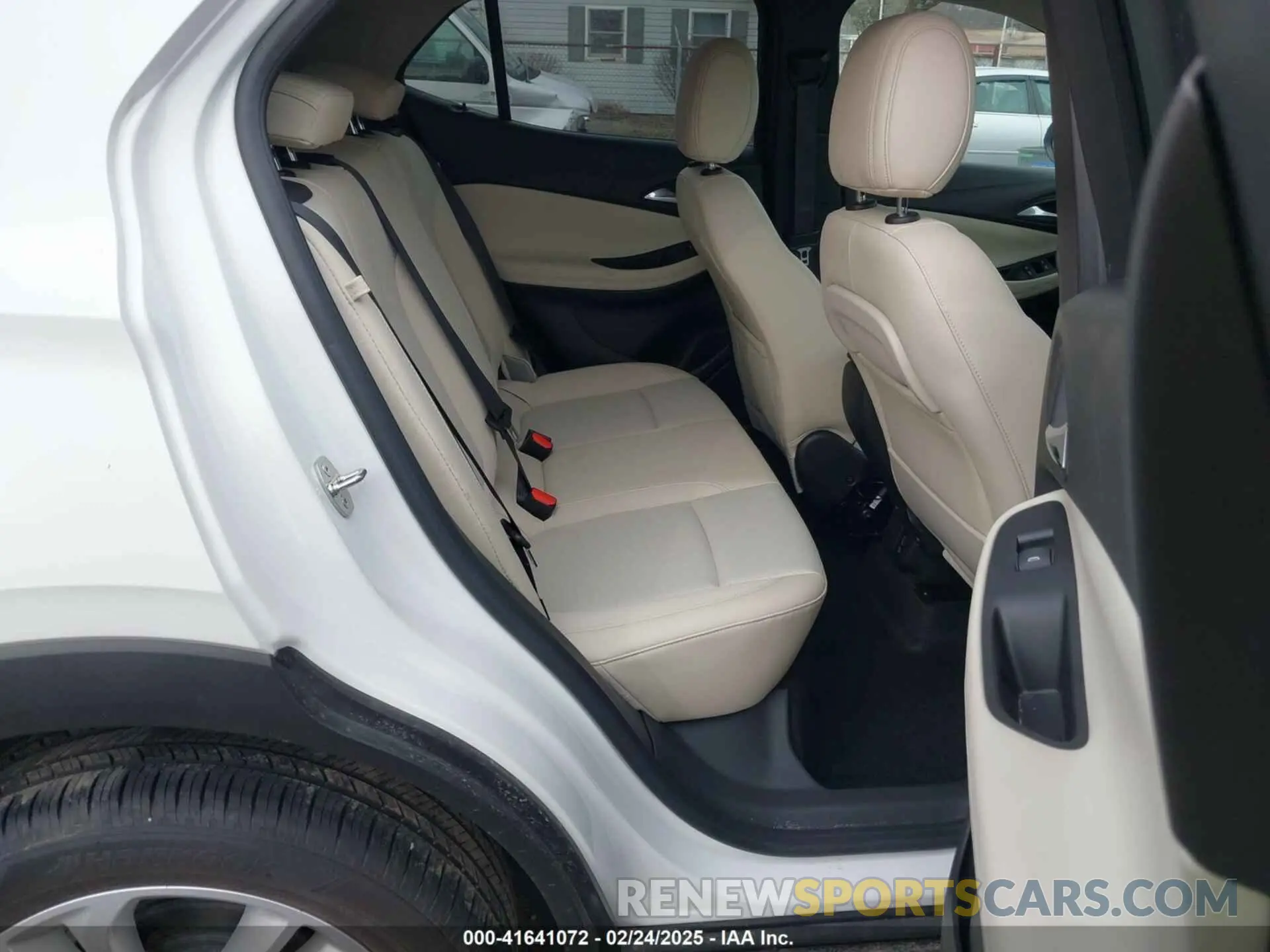 8 fotografías del automóvil dañado KL4MMBS28PB100260 BUICK ENCORE GX 2023
