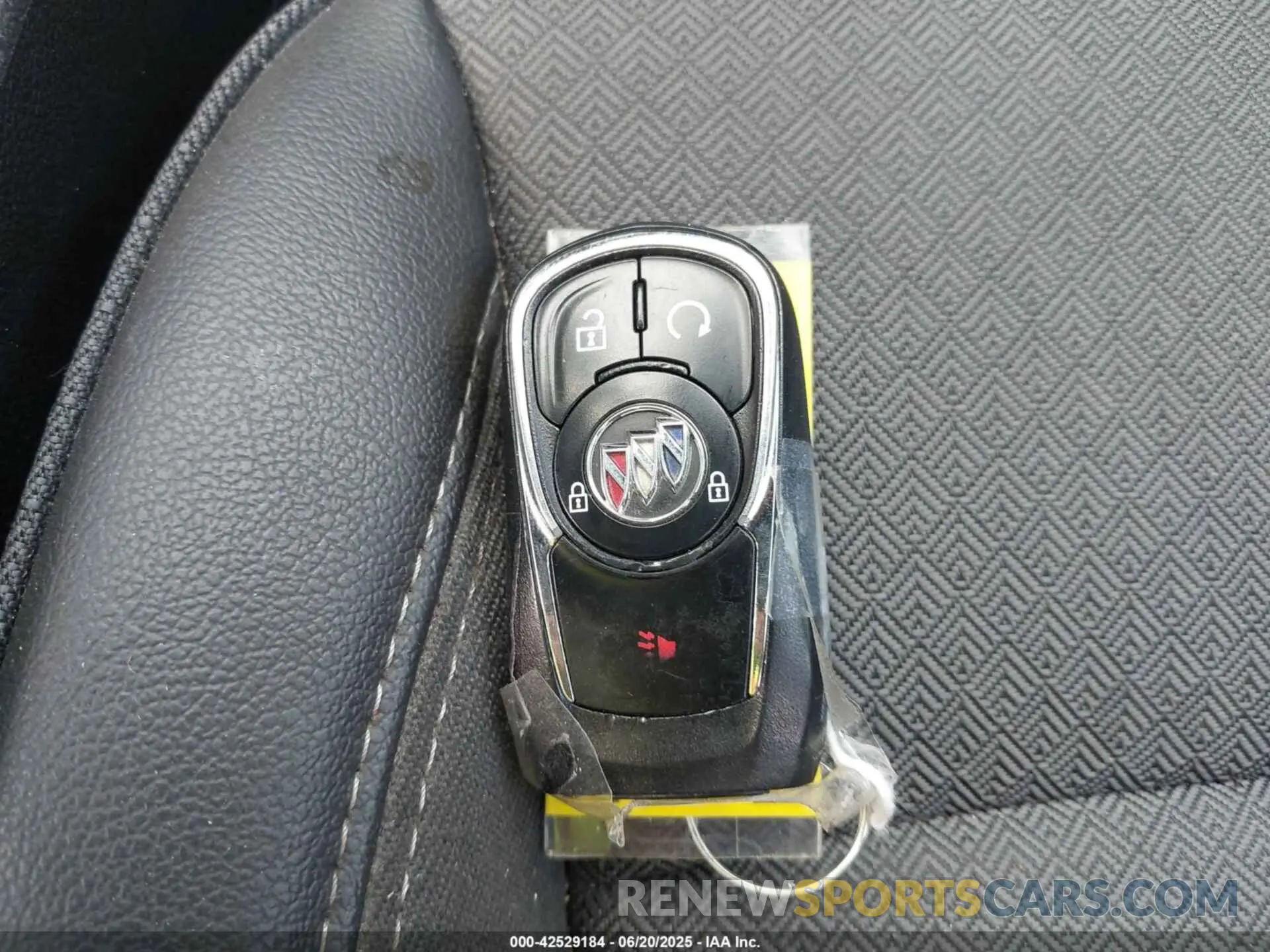 11 fotografías del automóvil dañado KL4MMBS29PB152254 BUICK ENCORE GX 2023