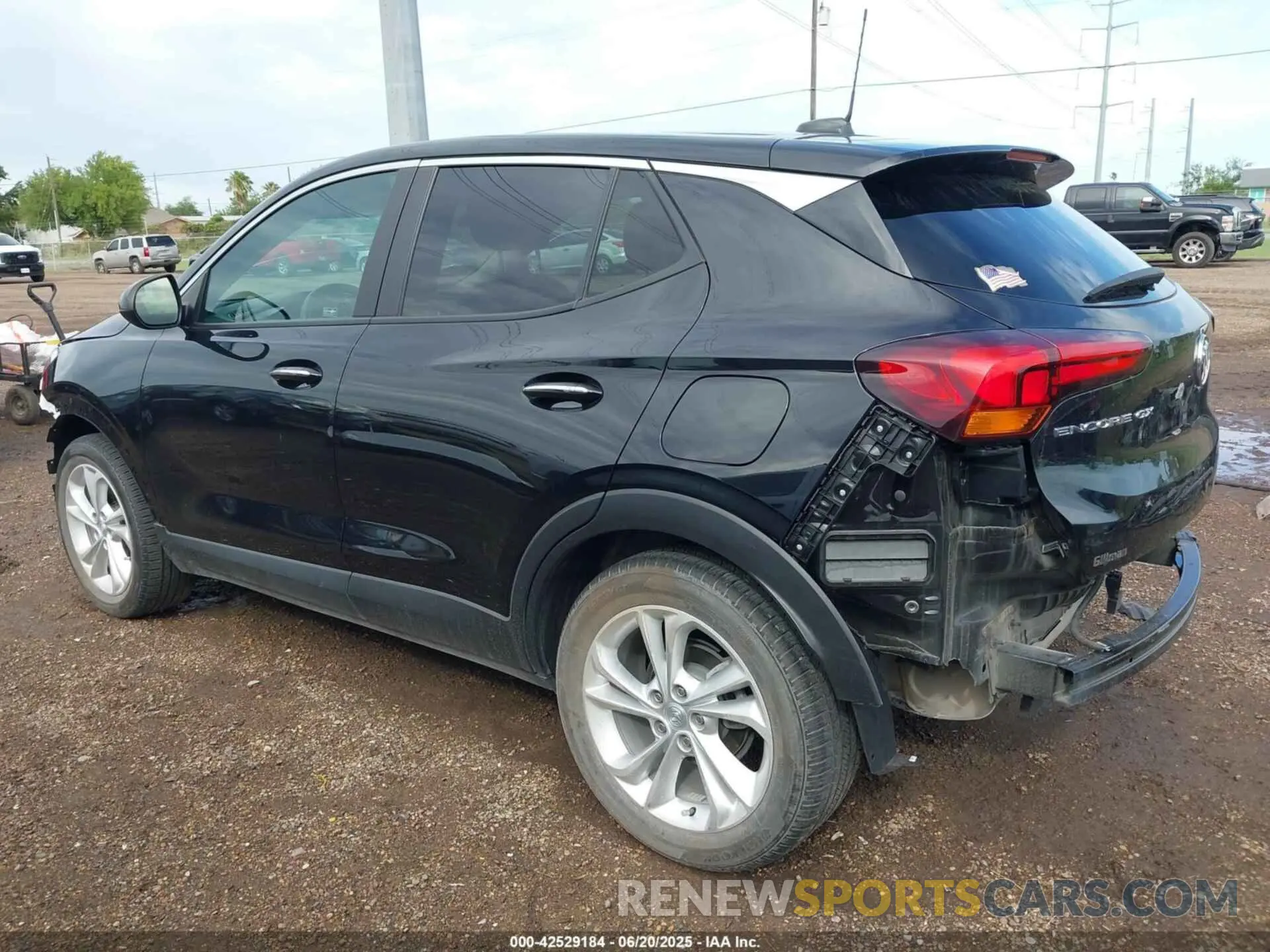 15 fotografías del automóvil dañado KL4MMBS29PB152254 BUICK ENCORE GX 2023