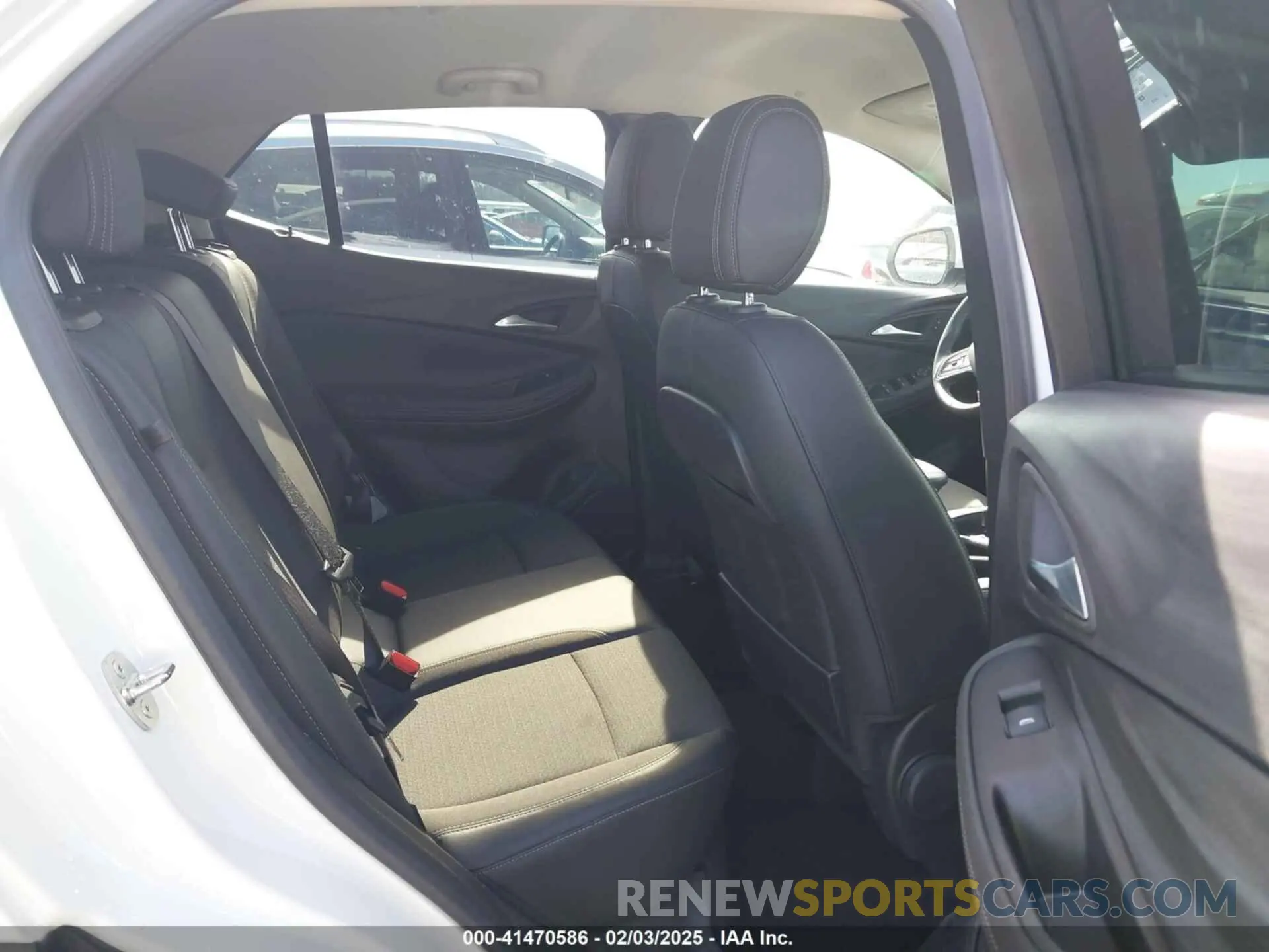 8 fotografías del automóvil dañado KL4MMCSL5PB111652 BUICK ENCORE GX 2023