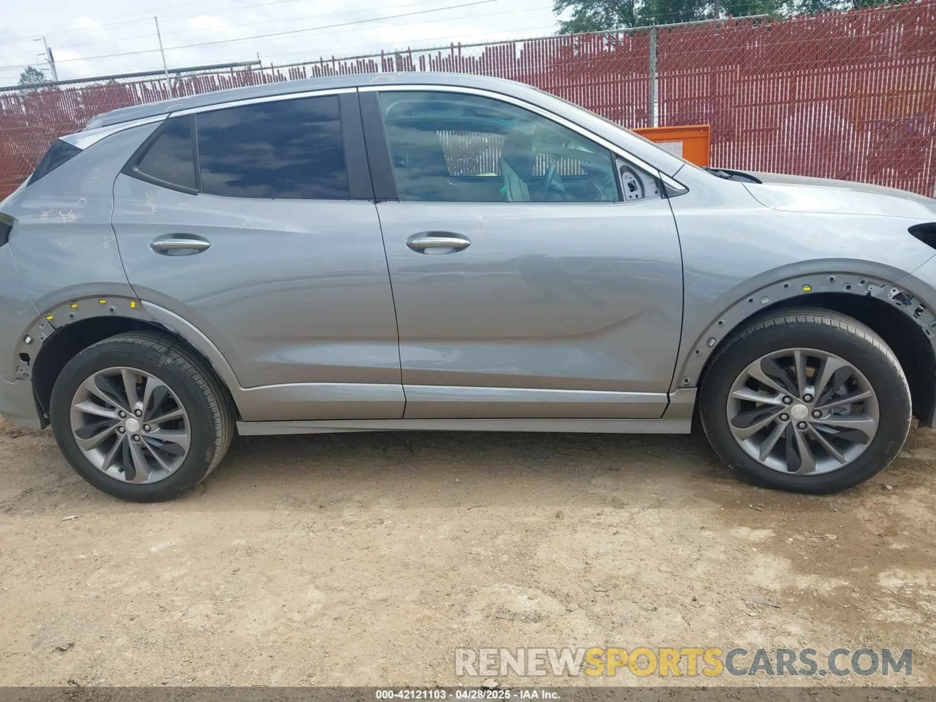 14 fotografías del automóvil dañado KL4MMDS21PB121589 BUICK ENCORE GX 2023