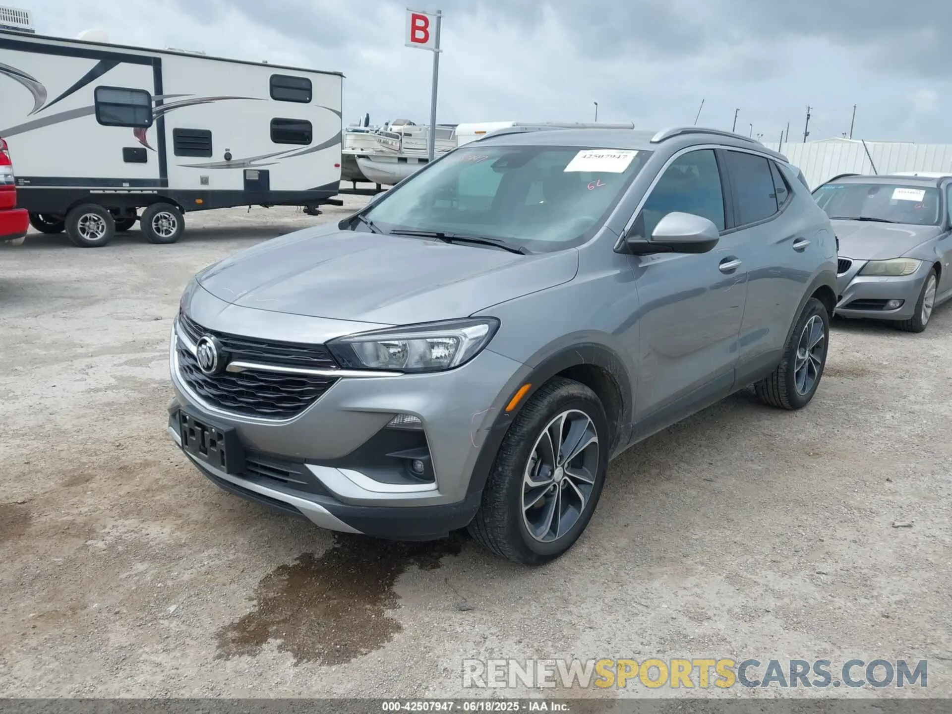 2 fotografías del automóvil dañado KL4MMDS22PB151670 BUICK ENCORE GX 2023