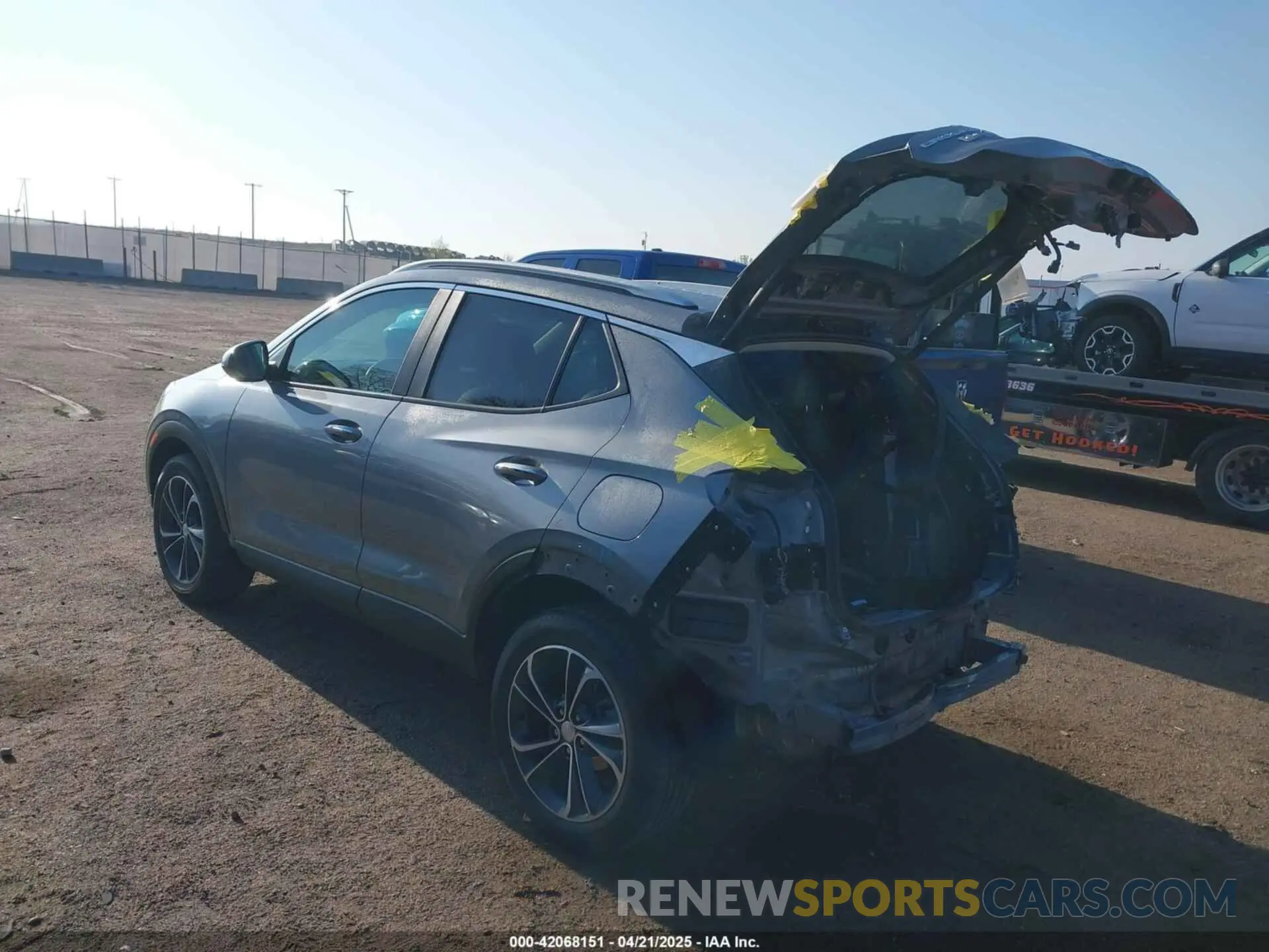 3 fotografías del automóvil dañado KL4MMDS24PB151721 BUICK ENCORE GX 2023