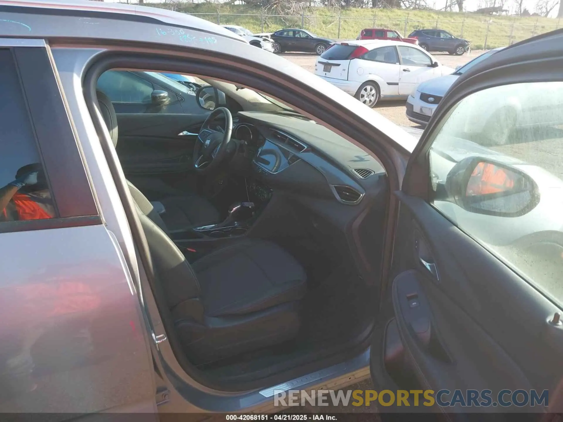 5 fotografías del automóvil dañado KL4MMDS24PB151721 BUICK ENCORE GX 2023