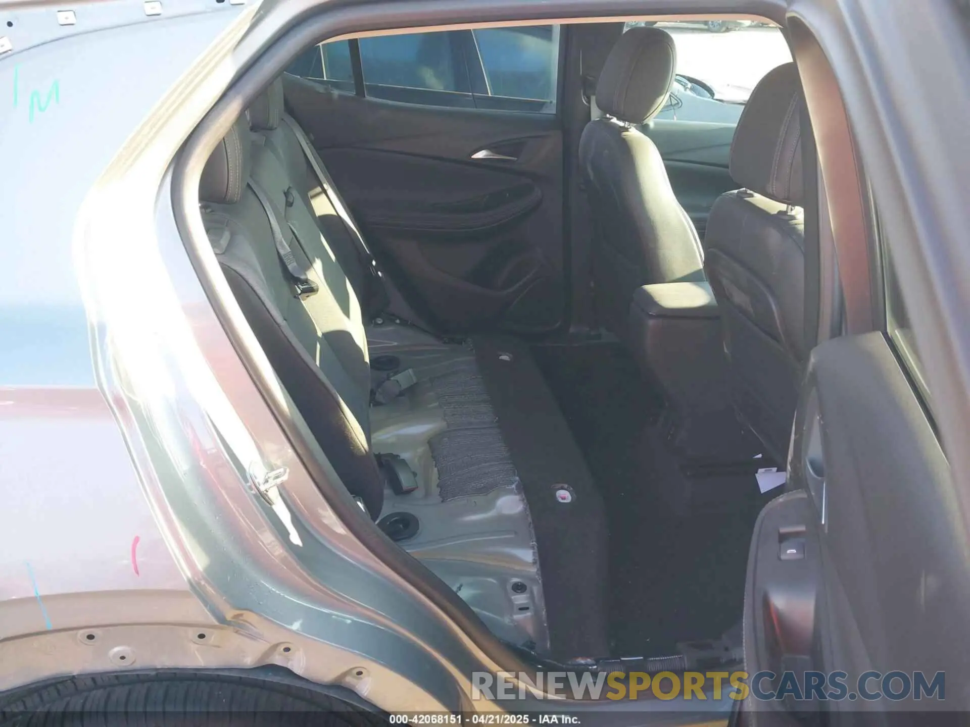 8 fotografías del automóvil dañado KL4MMDS24PB151721 BUICK ENCORE GX 2023
