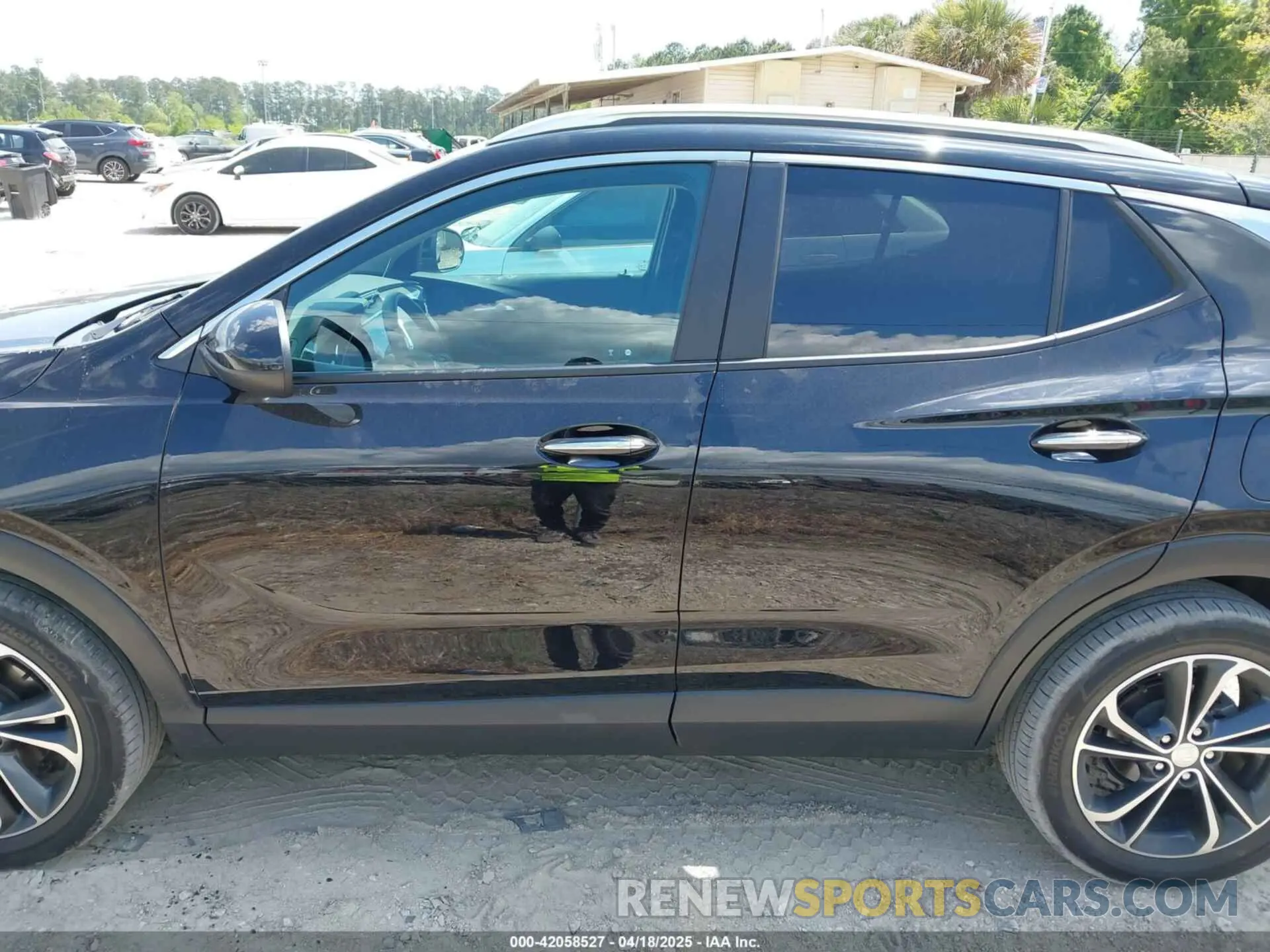 14 fotografías del automóvil dañado KL4MMDS25PB046461 BUICK ENCORE GX 2023