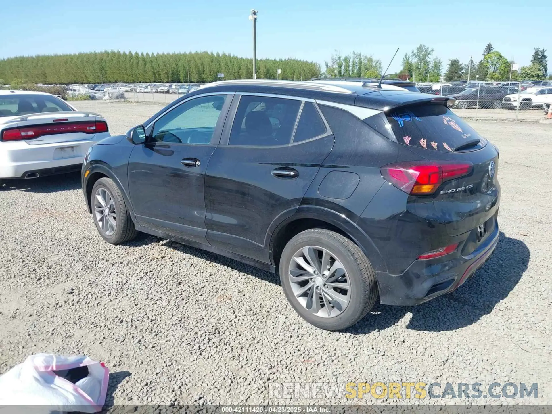 3 fotografías del automóvil dañado KL4MMDS25PB135740 BUICK ENCORE GX 2023