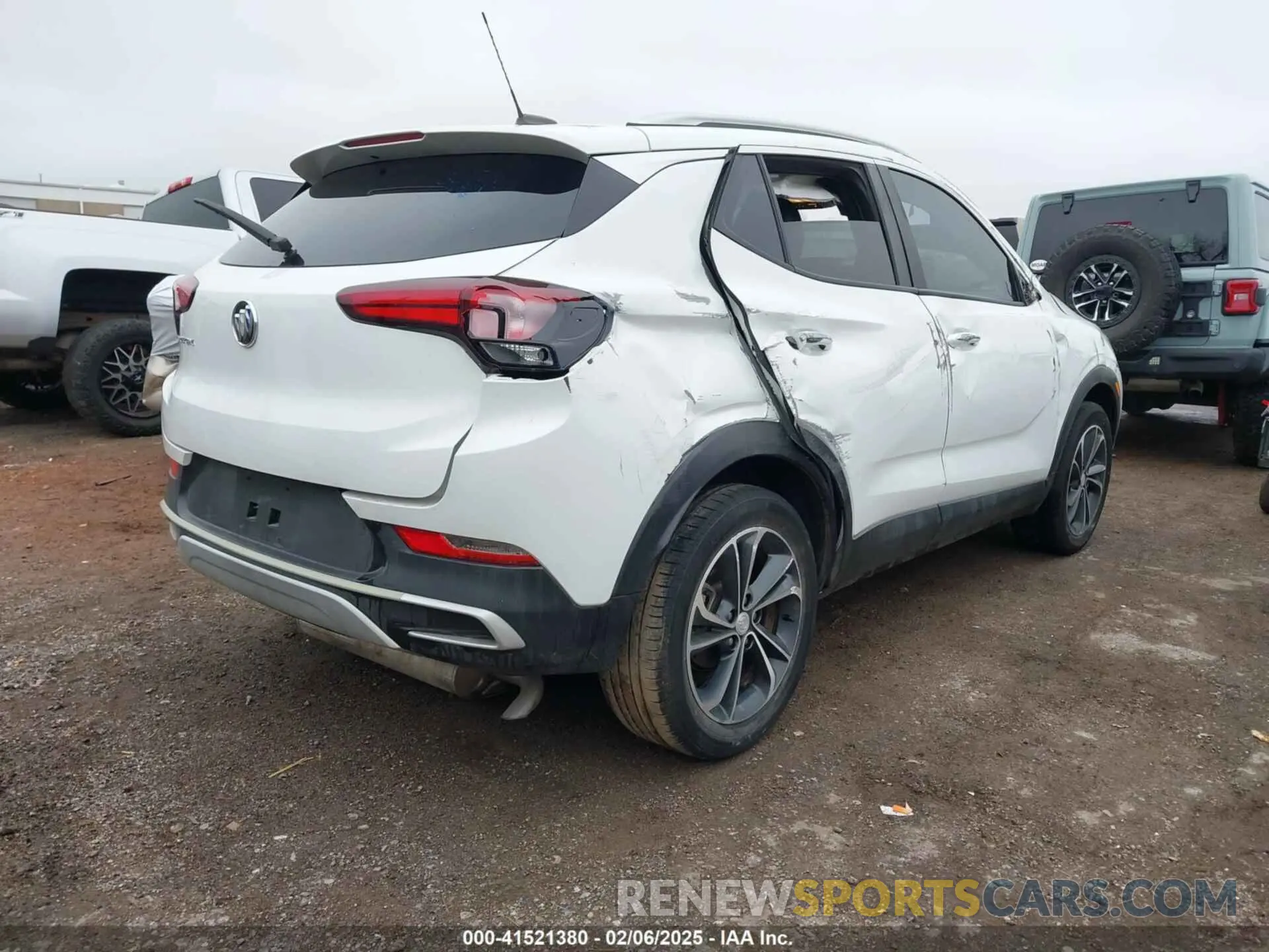 4 fotografías del automóvil dañado KL4MMDS28PB082662 BUICK ENCORE GX 2023
