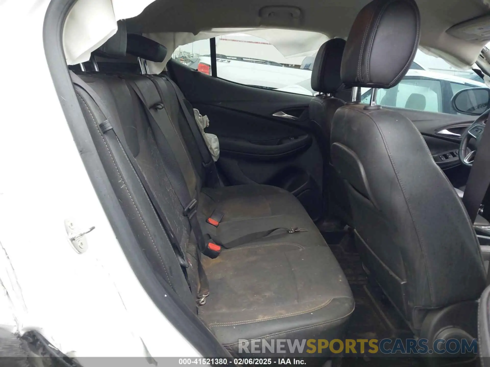 8 fotografías del automóvil dañado KL4MMDS28PB082662 BUICK ENCORE GX 2023