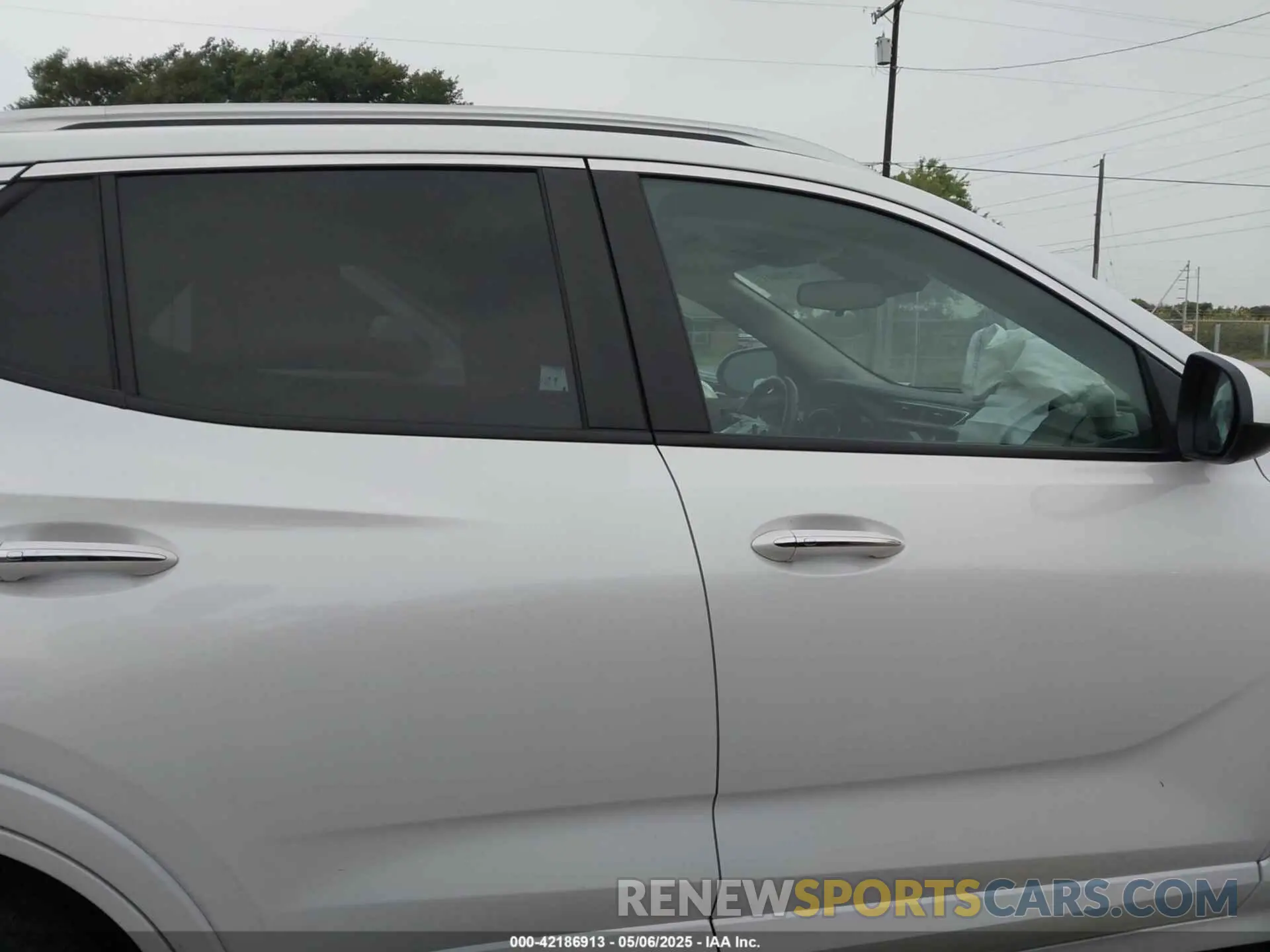 13 fotografías del automóvil dañado KL4MMDS28PB151303 BUICK ENCORE GX 2023