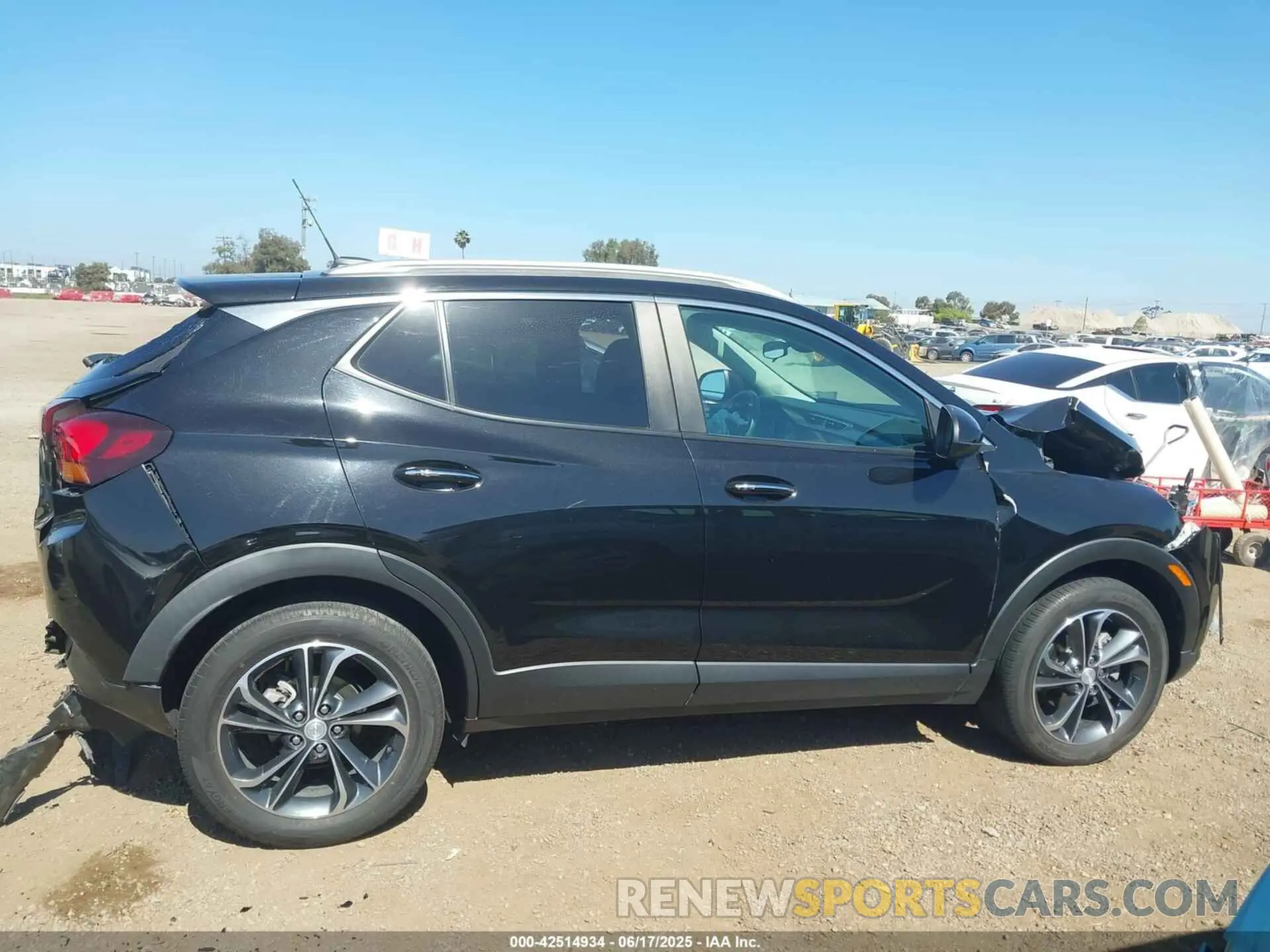 12 fotografías del automóvil dañado KL4MMDS2XPB012337 BUICK ENCORE GX 2023