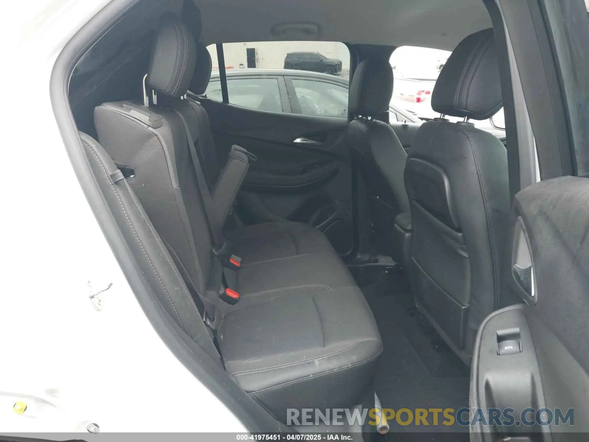 8 fotografías del automóvil dañado KL4MMDSL4PB071652 BUICK ENCORE GX 2023