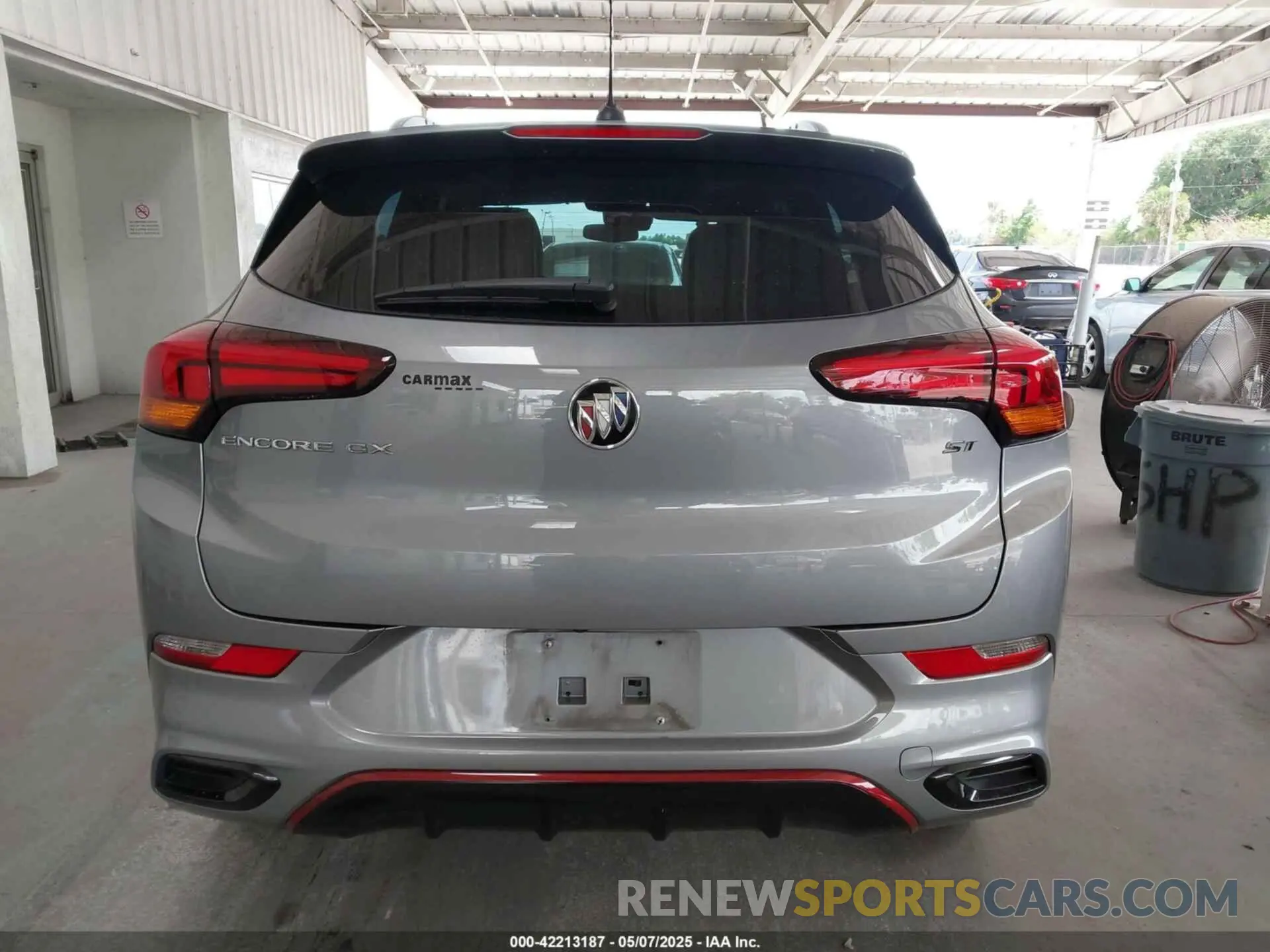 16 fotografías del automóvil dañado KL4MMDSL4PB123491 BUICK ENCORE GX 2023