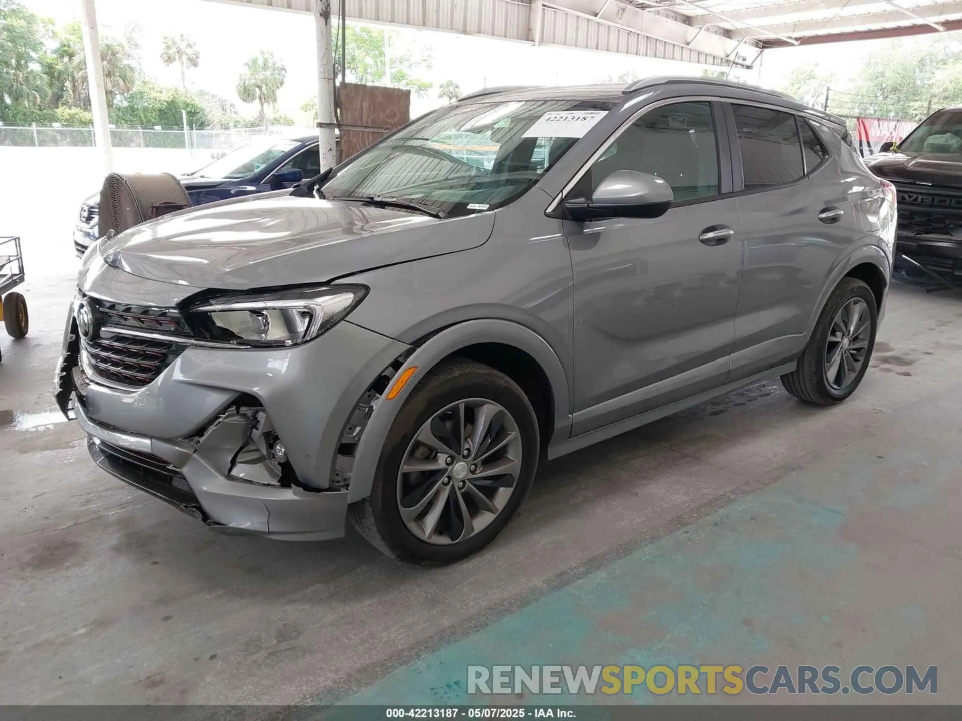 2 fotografías del automóvil dañado KL4MMDSL4PB123491 BUICK ENCORE GX 2023