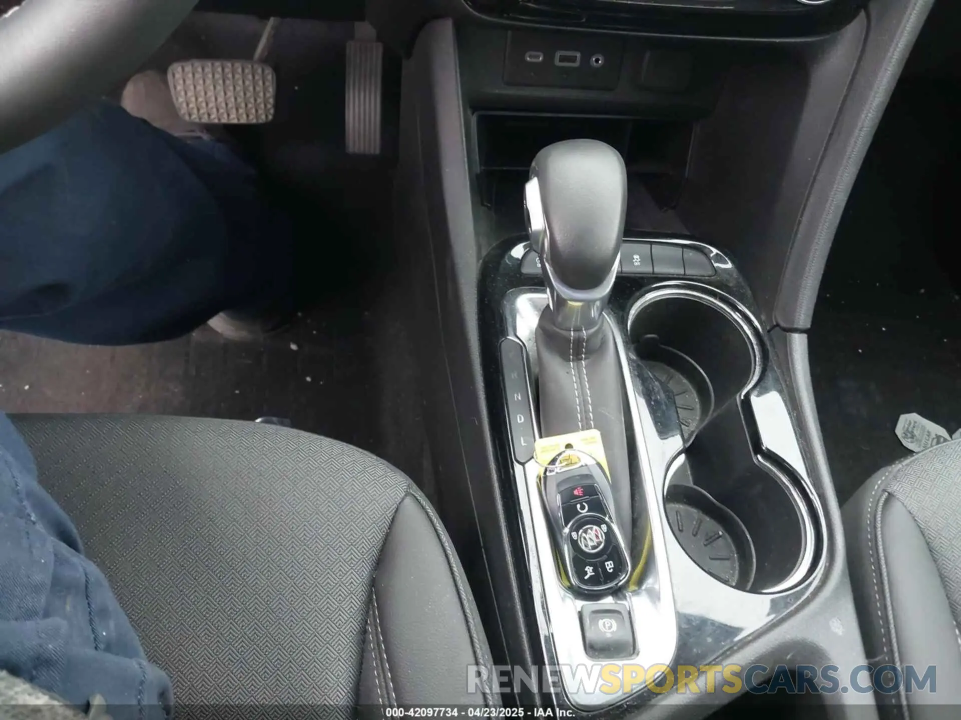 11 fotografías del automóvil dañado KL4MMDSL8PB163721 BUICK ENCORE GX 2023