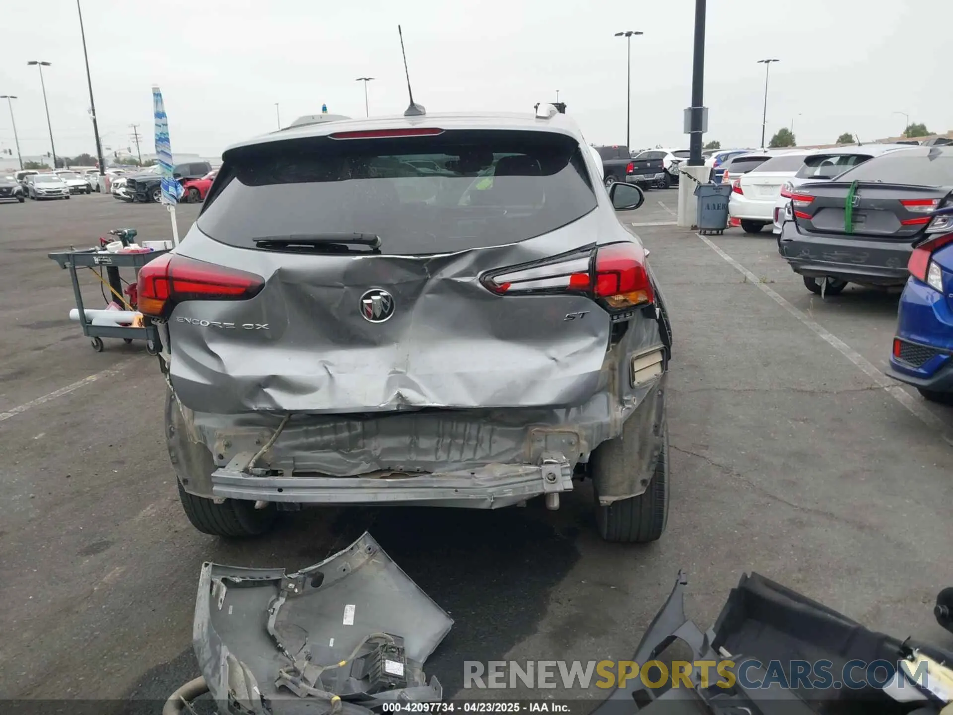 17 fotografías del automóvil dañado KL4MMDSL8PB163721 BUICK ENCORE GX 2023