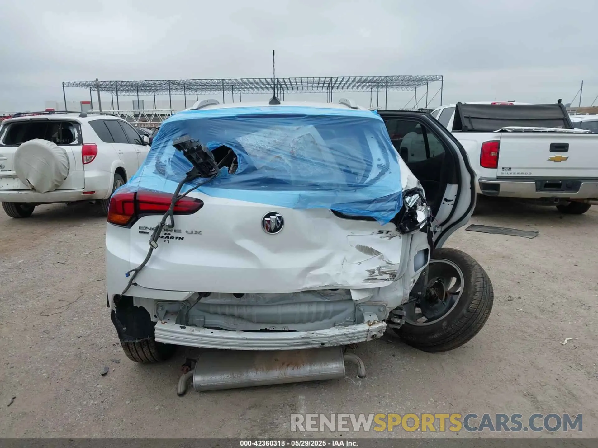 15 fotografías del automóvil dañado KL4MMESL4PB019394 BUICK ENCORE GX 2023