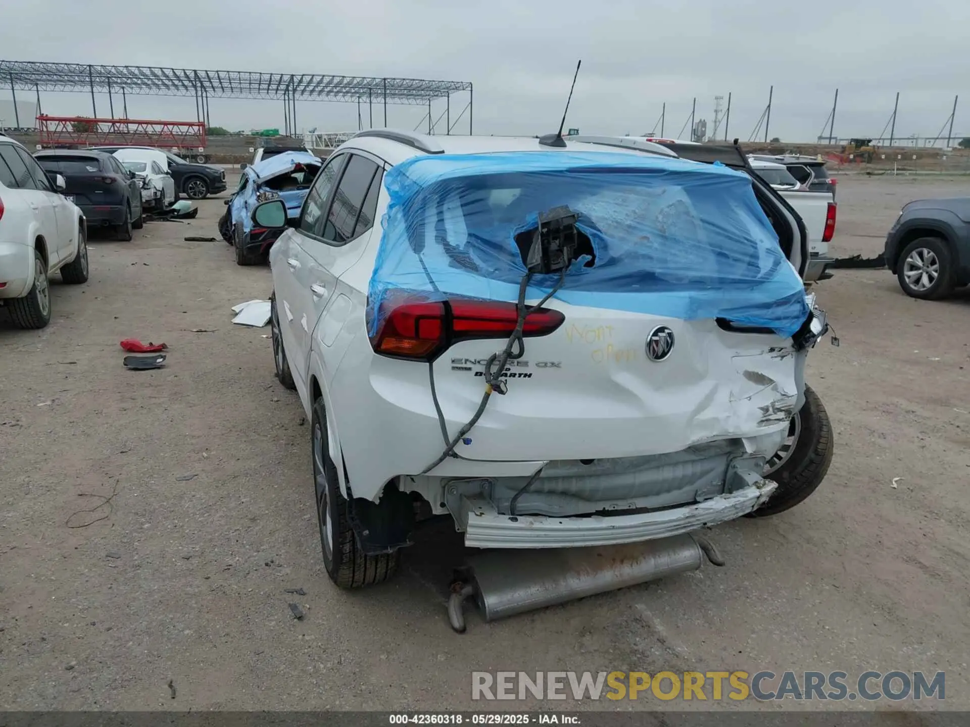 3 fotografías del automóvil dañado KL4MMESL4PB019394 BUICK ENCORE GX 2023