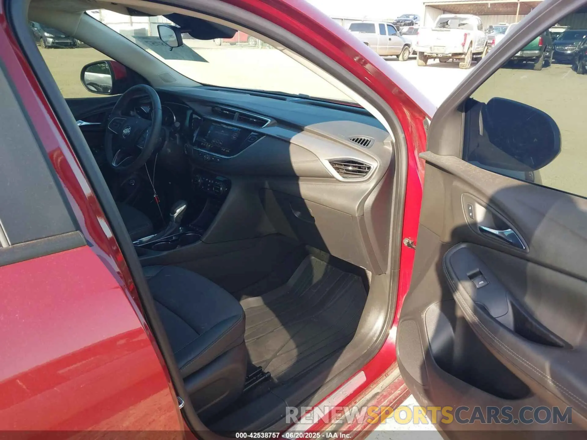5 fotografías del automóvil dañado KL4MMESL4PB086061 BUICK ENCORE GX 2023