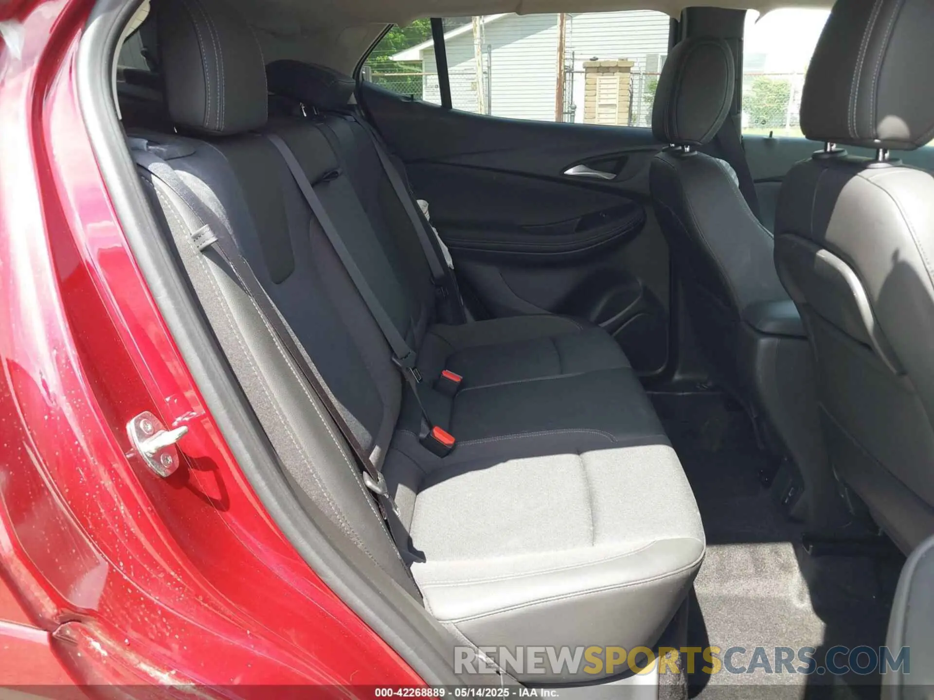 8 fotografías del automóvil dañado KL4MMESL7PB127282 BUICK ENCORE GX 2023