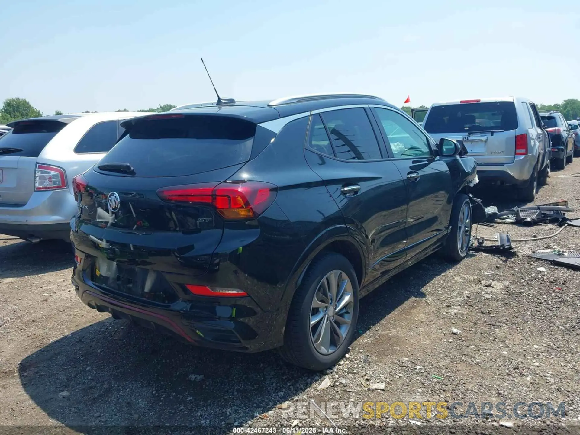 4 fotografías del automóvil dañado KL4MMESL7PB151159 BUICK ENCORE GX 2023
