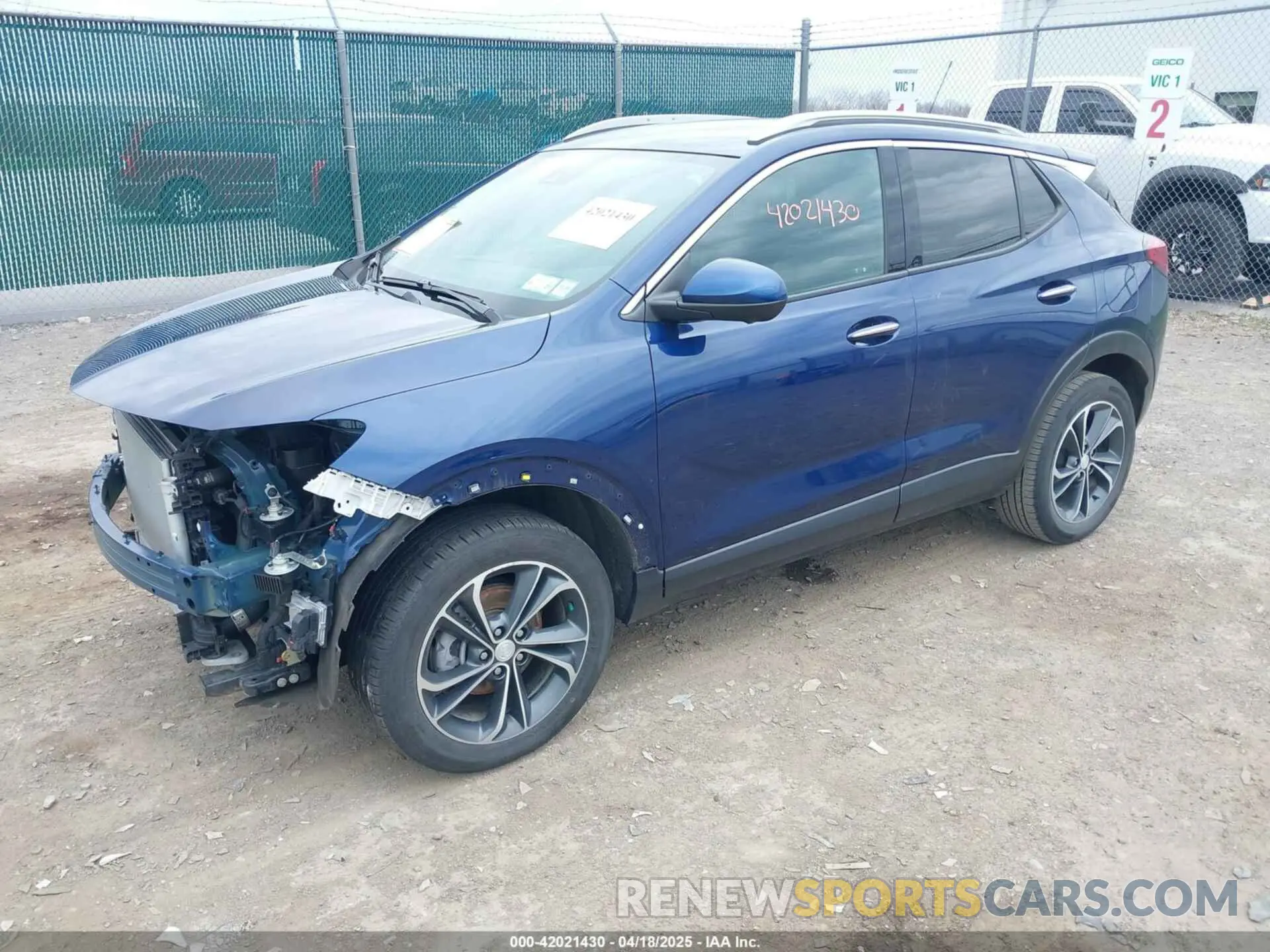 2 fotografías del automóvil dañado KL4MMGSL0PB107936 BUICK ENCORE GX 2023