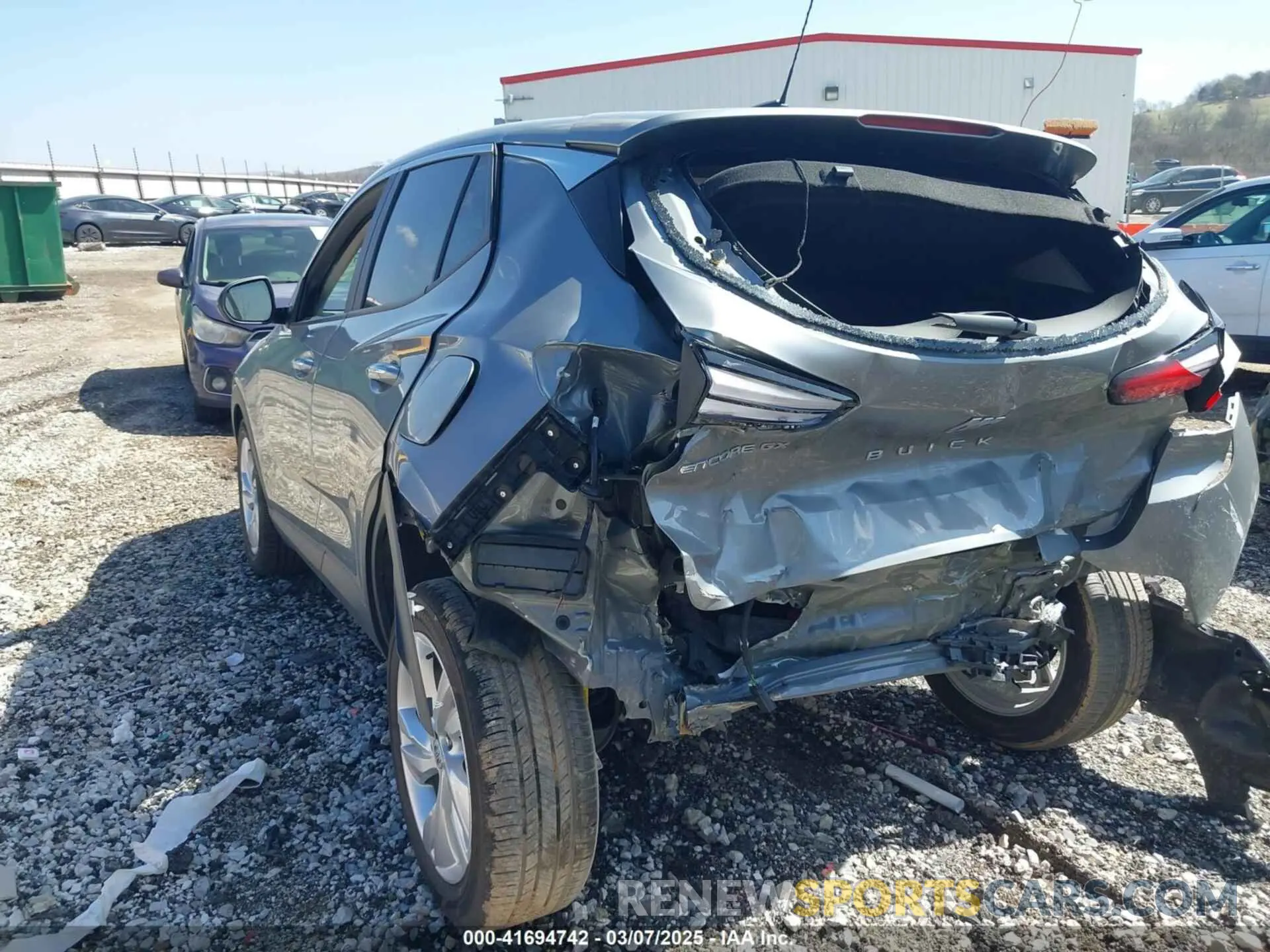 3 fotografías del automóvil dañado KL4AMBS25RB134887 BUICK ENCORE GX 2024