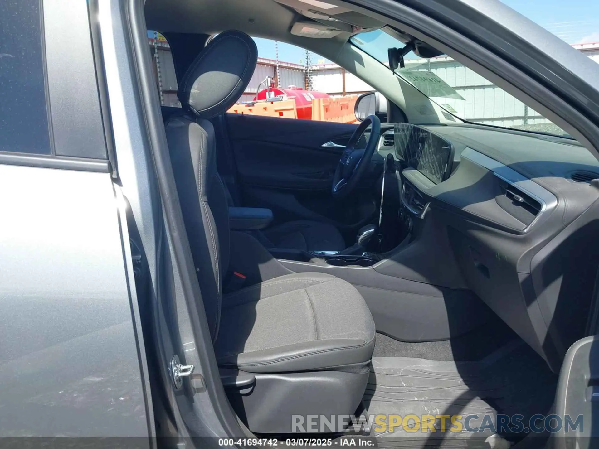 5 fotografías del automóvil dañado KL4AMBS25RB134887 BUICK ENCORE GX 2024